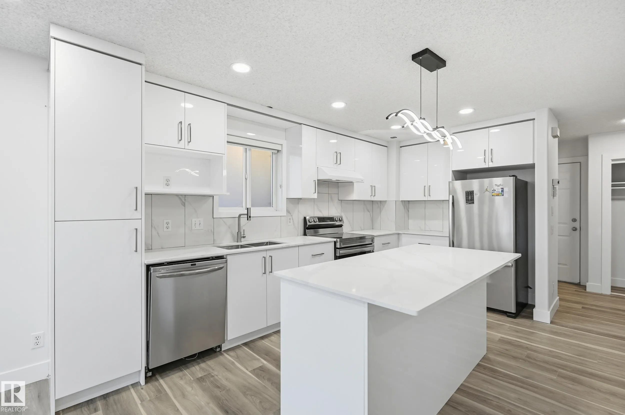 336 Wild Rose Way
