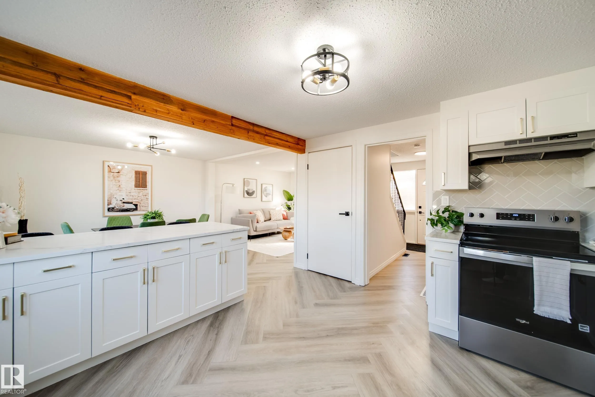 289 RIDGEWOOD