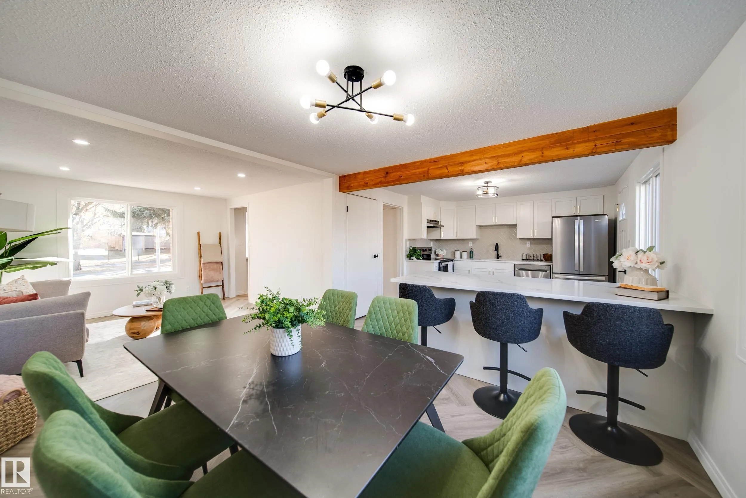289 RIDGEWOOD