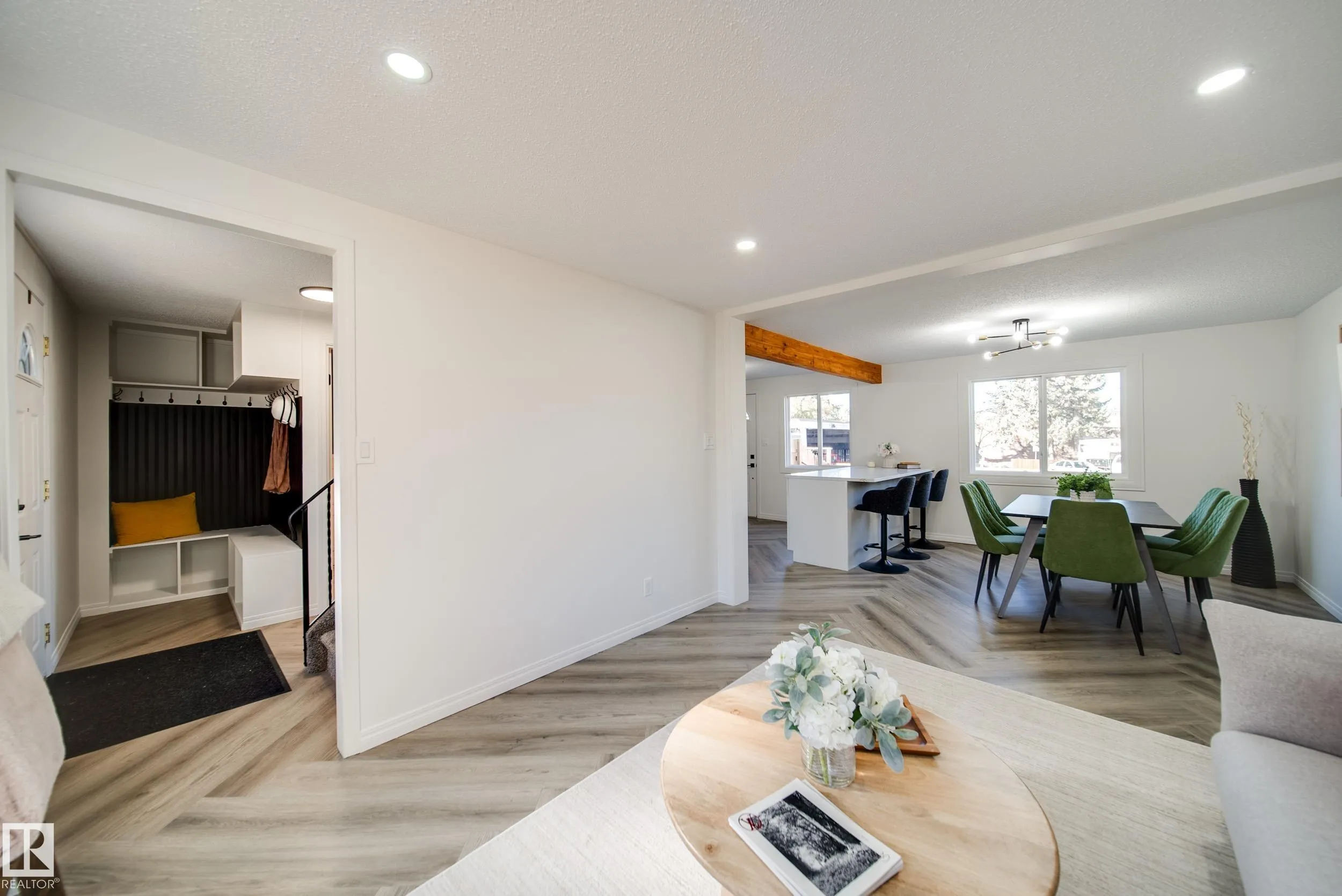 289 RIDGEWOOD