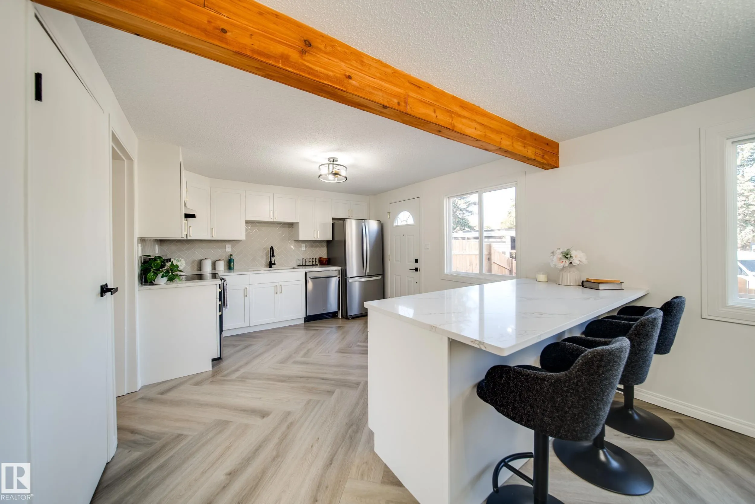 289 RIDGEWOOD