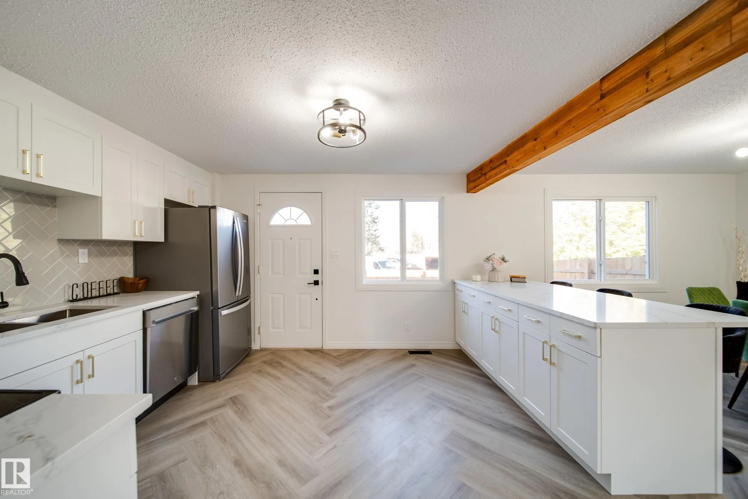 289 RIDGEWOOD
