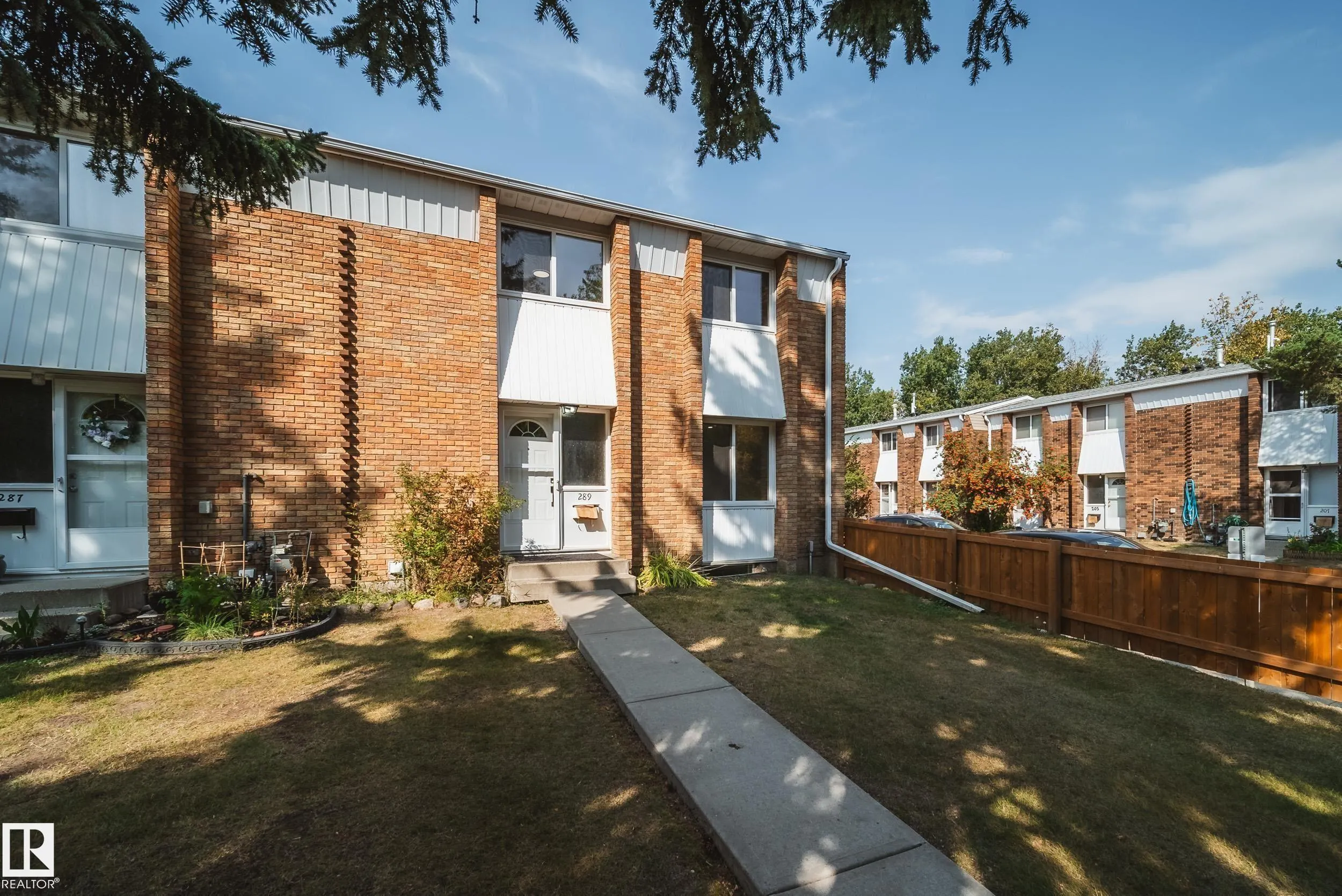 289 RIDGEWOOD