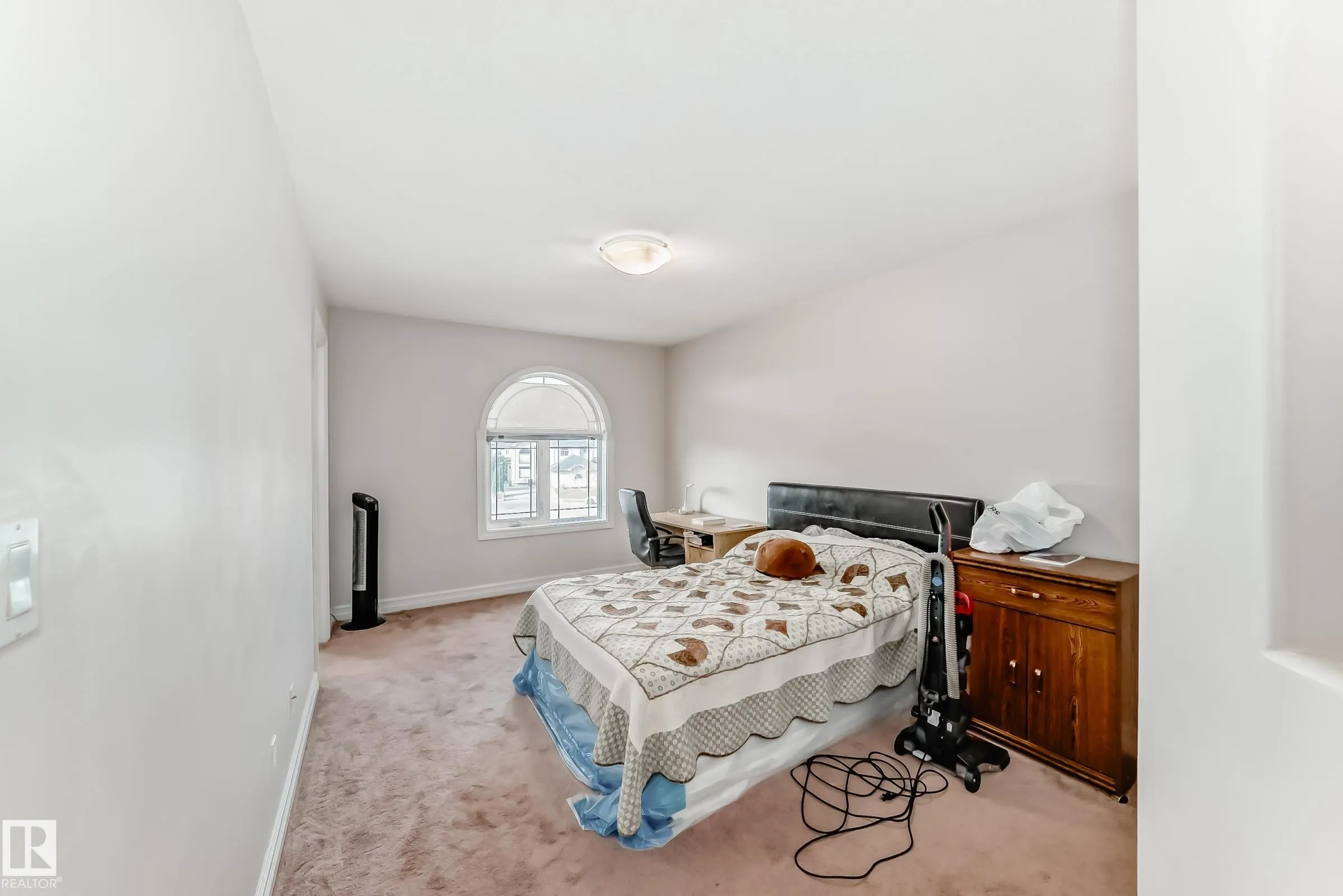1525 HASWELL Close