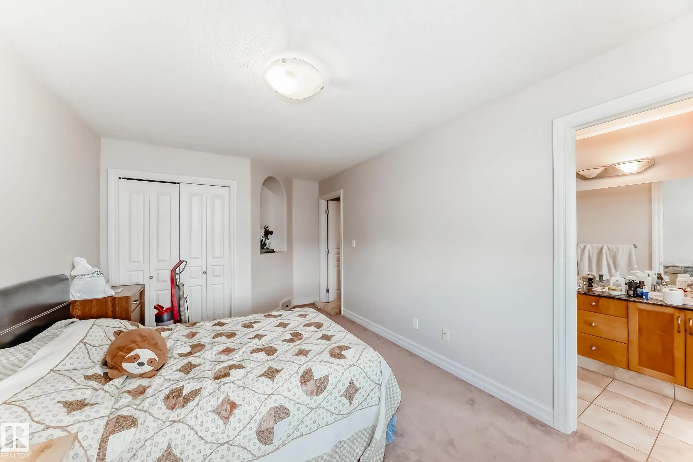 1525 HASWELL Close