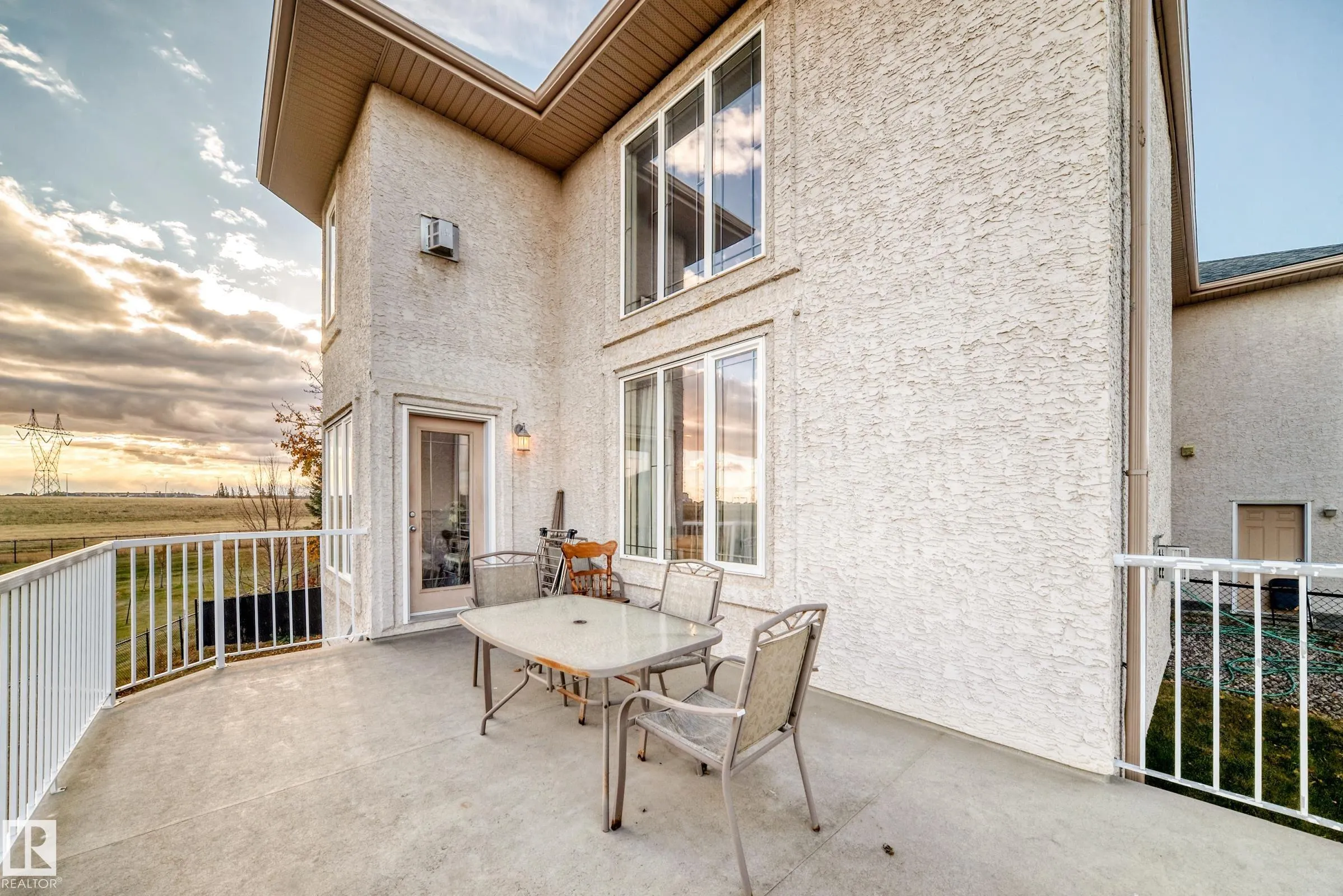 1525 HASWELL Close