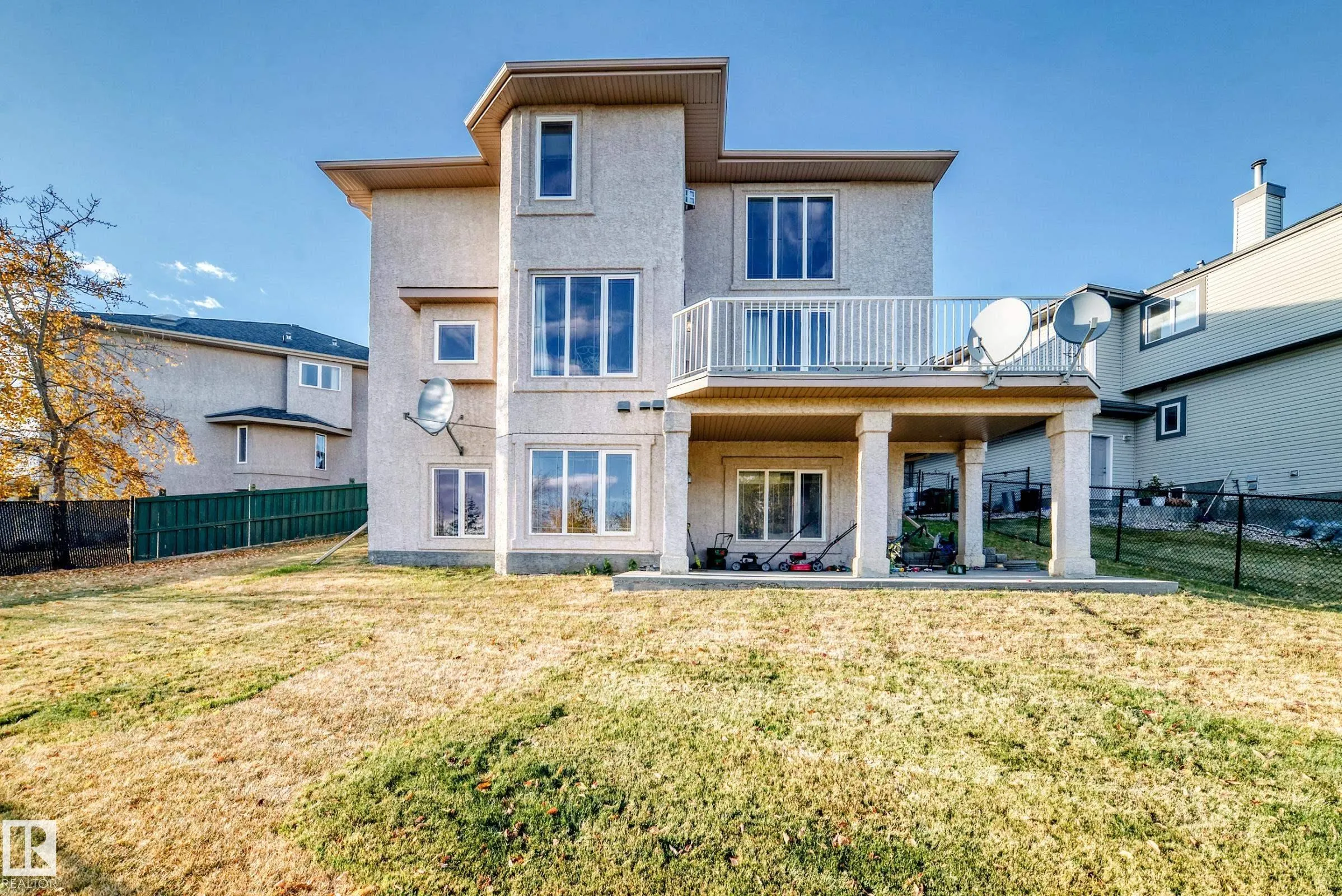 1525 HASWELL Close