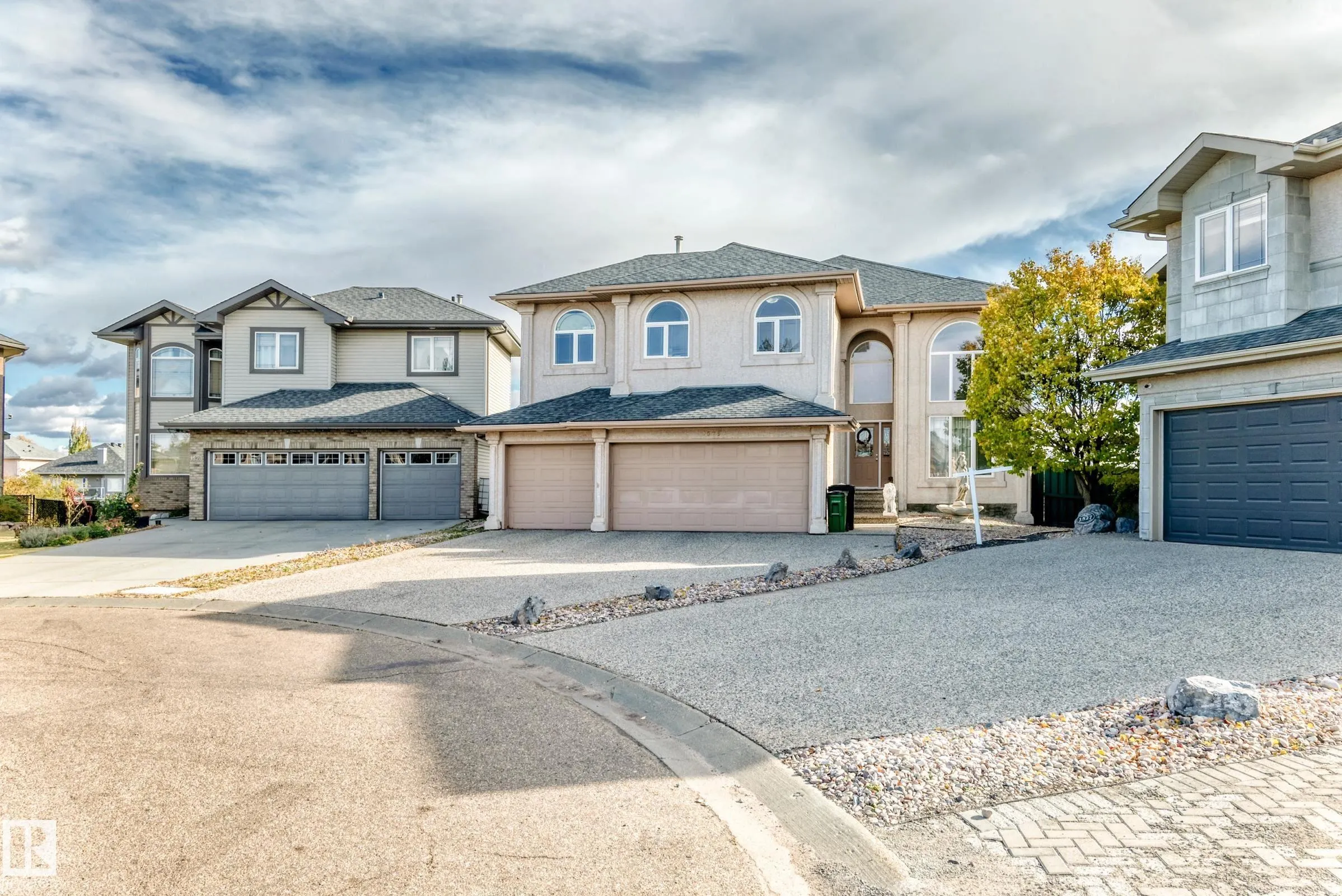 1525 HASWELL Close