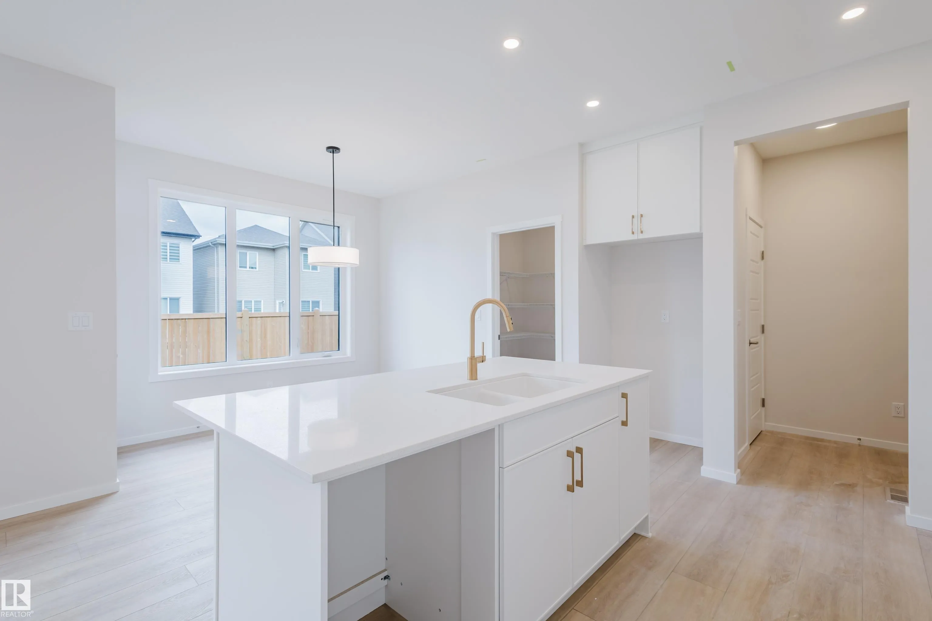 20505 16A Avenue