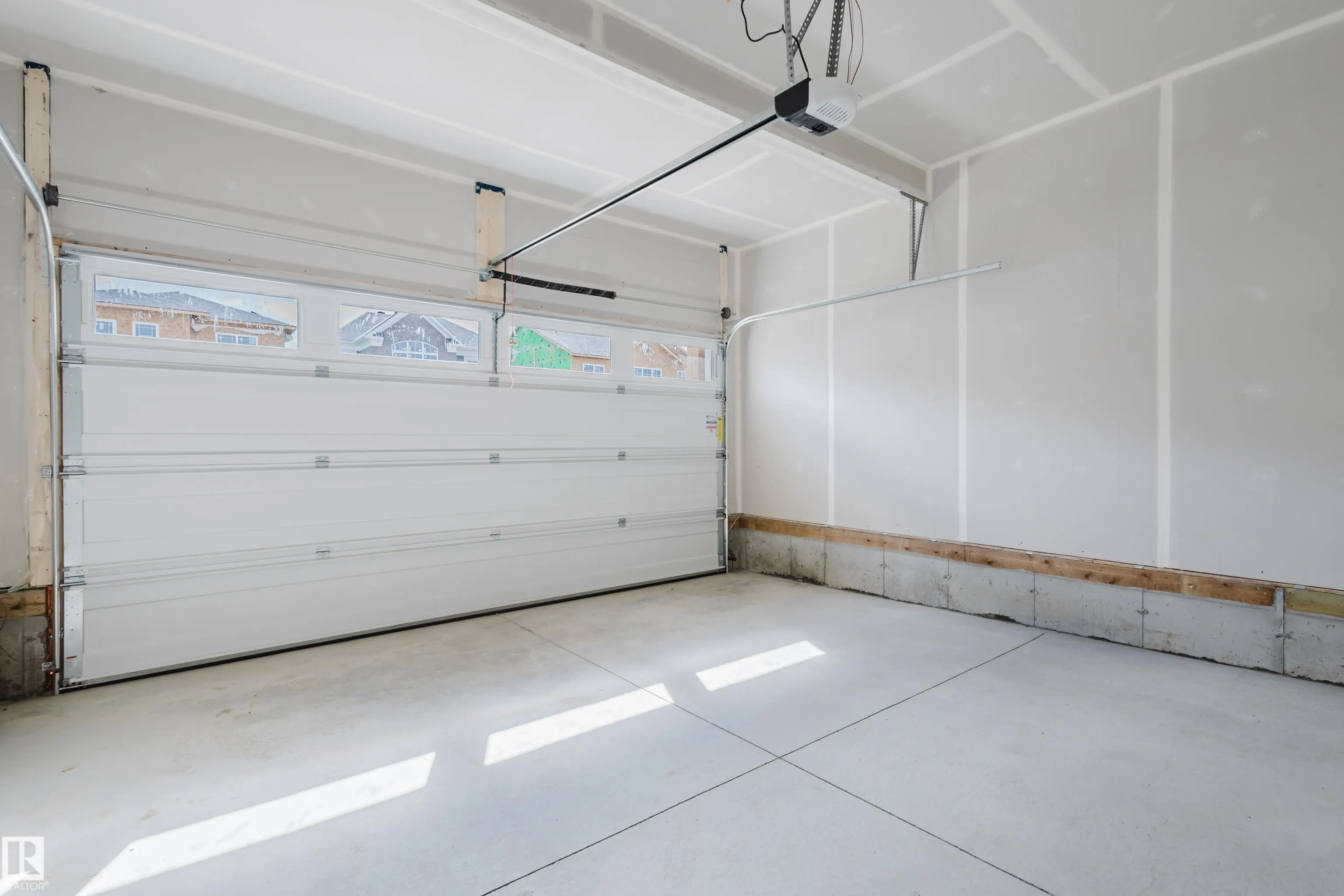 20505 16A Avenue
