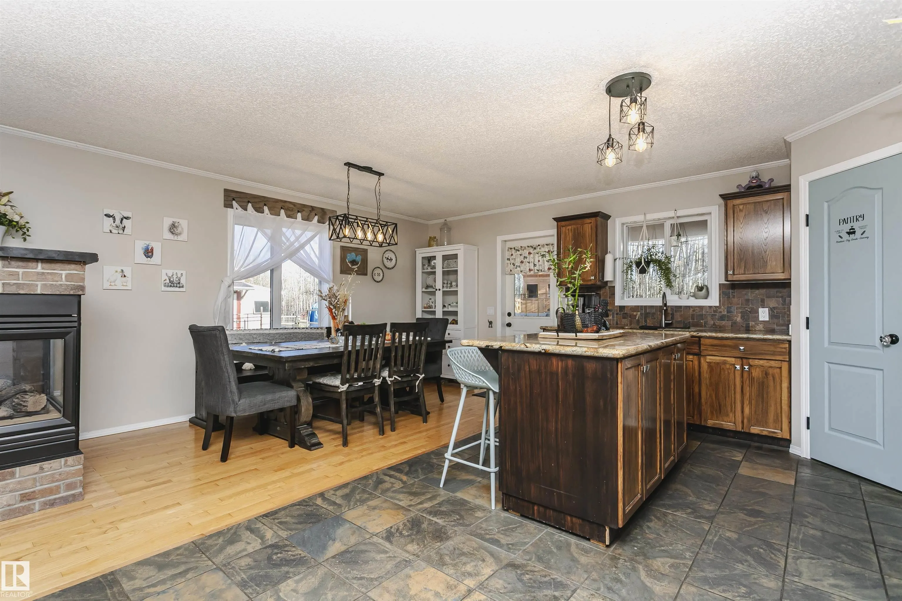 52307 RGE ROAD 213