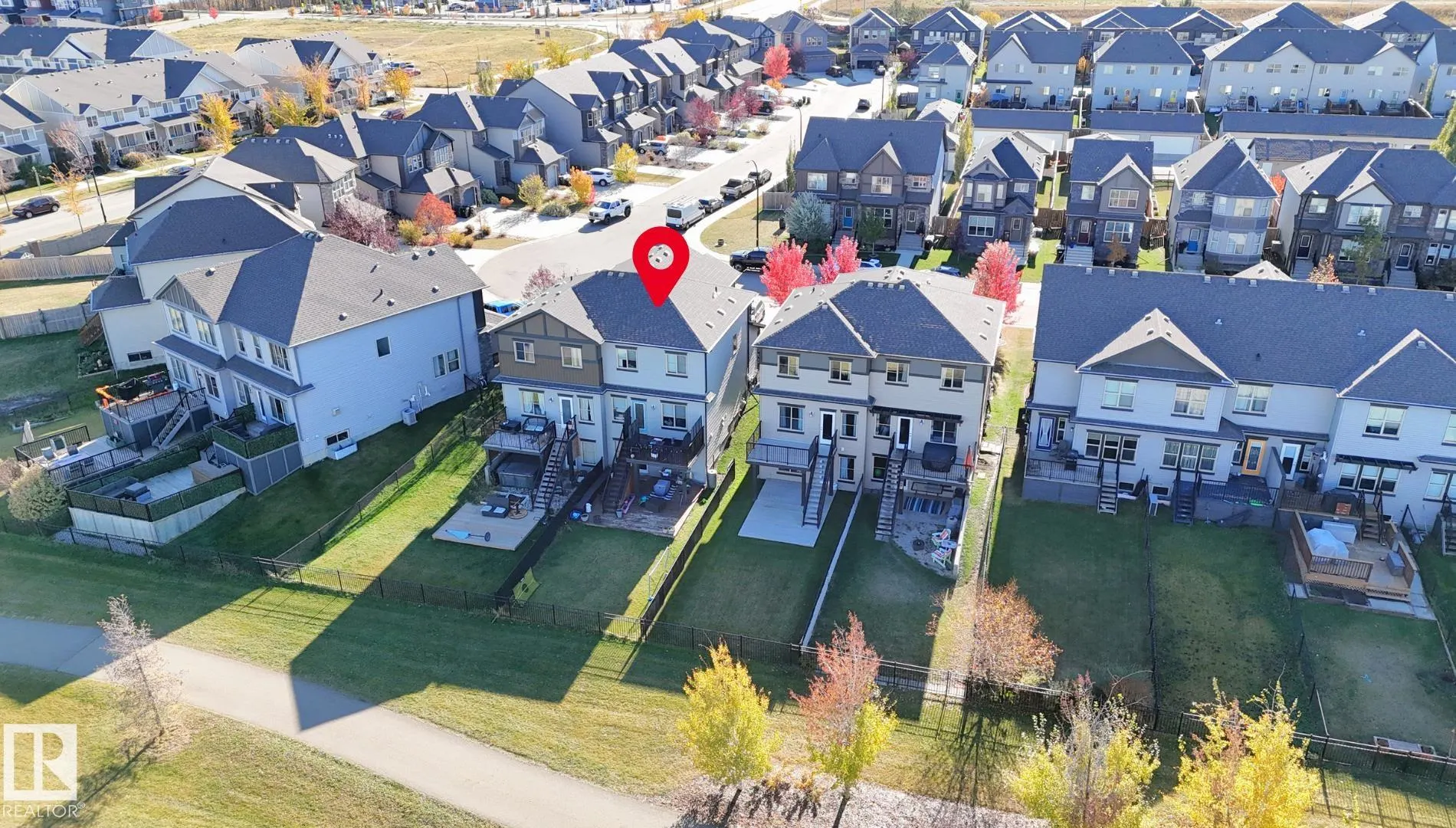 98 GREENBURY Close
