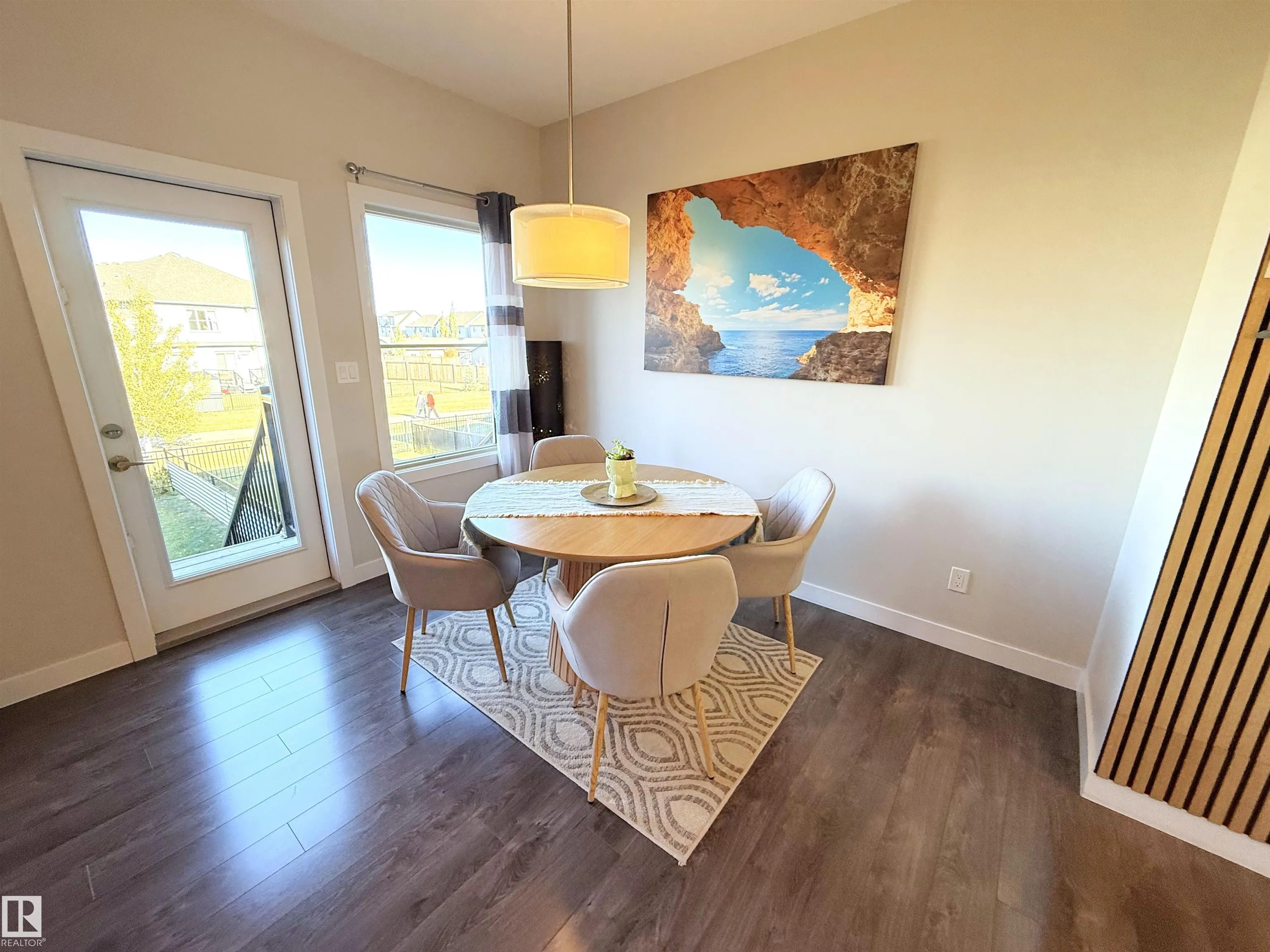 98 GREENBURY Close