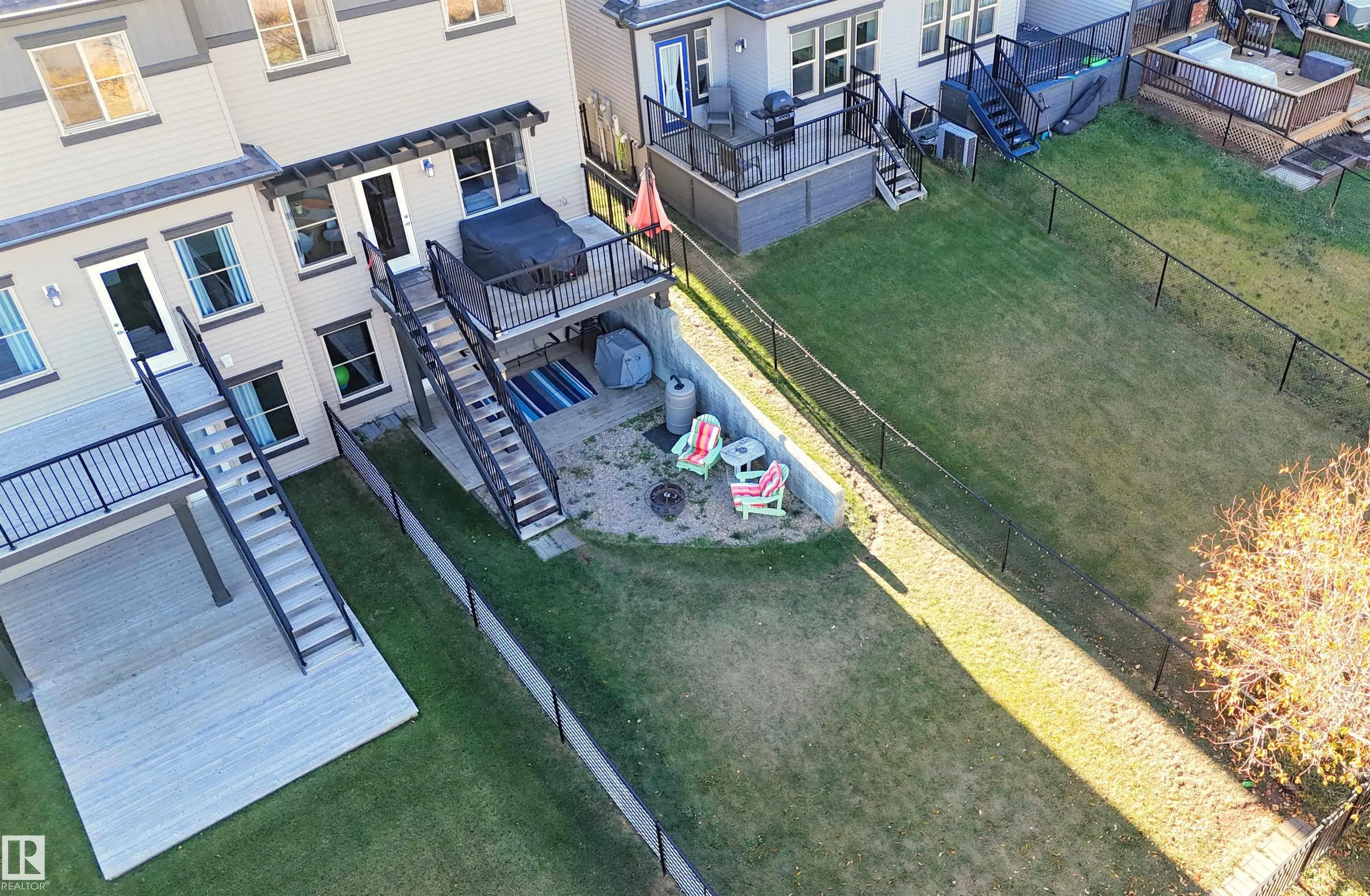 98 GREENBURY Close
