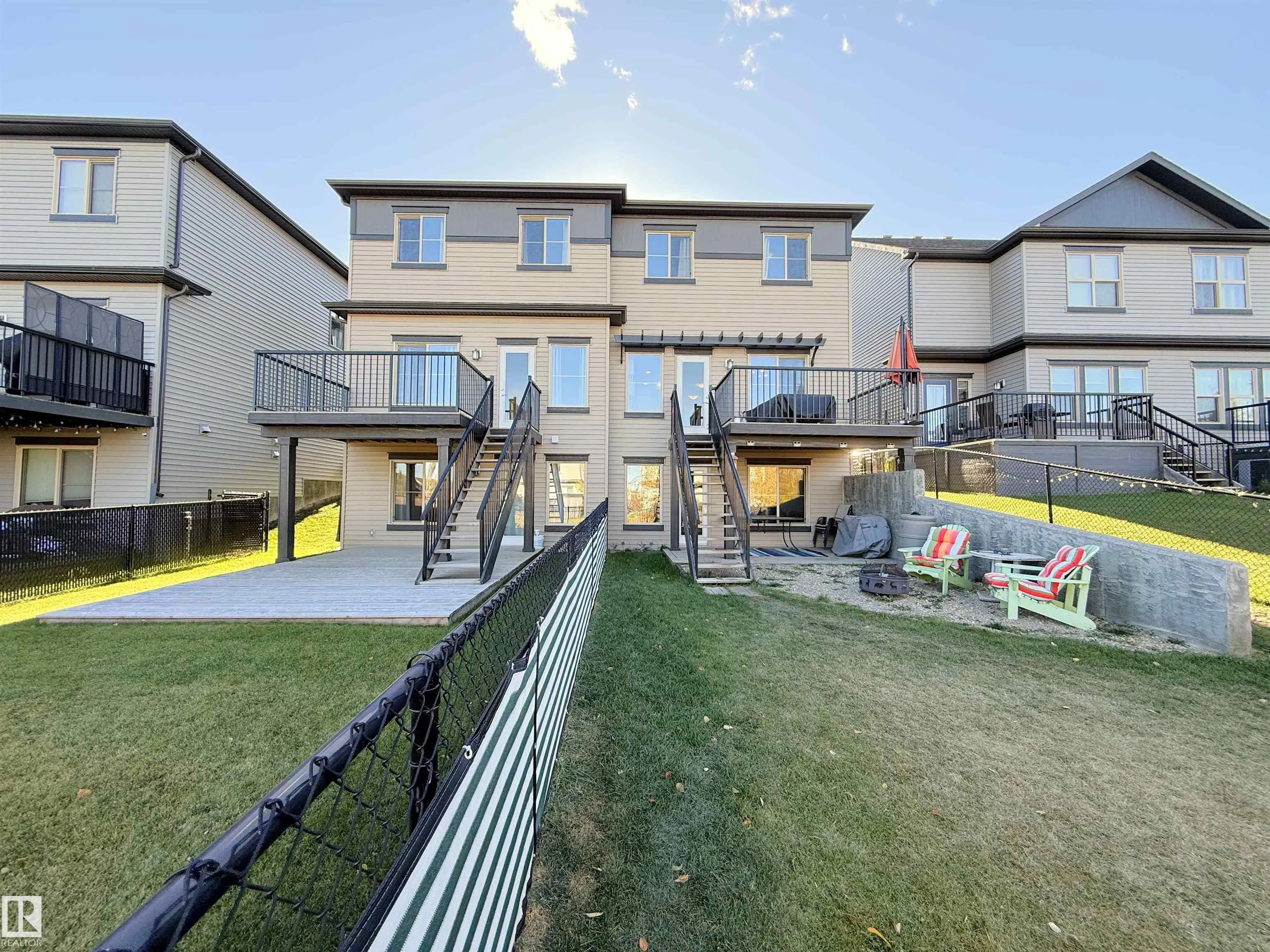 98 GREENBURY Close