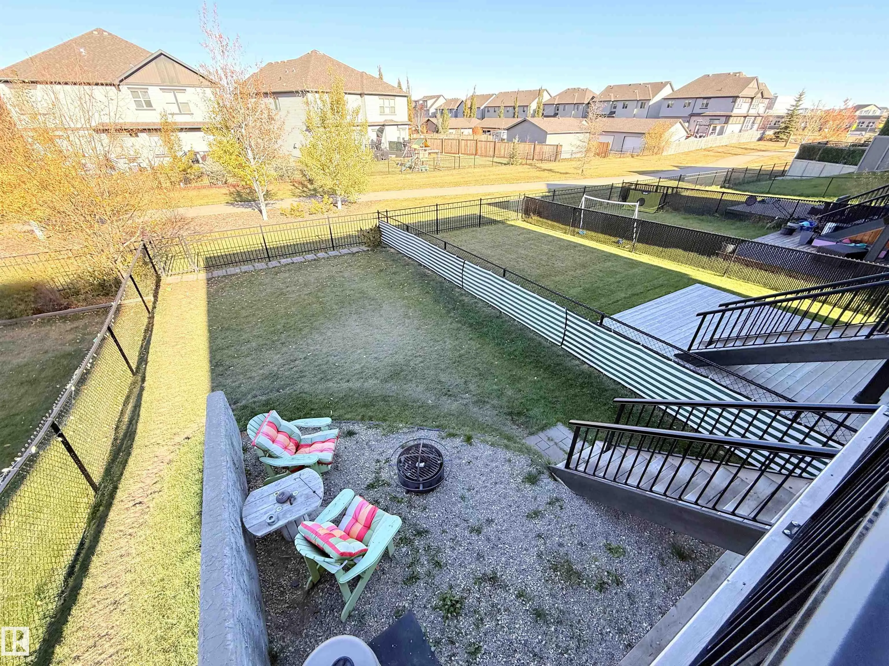 98 GREENBURY Close
