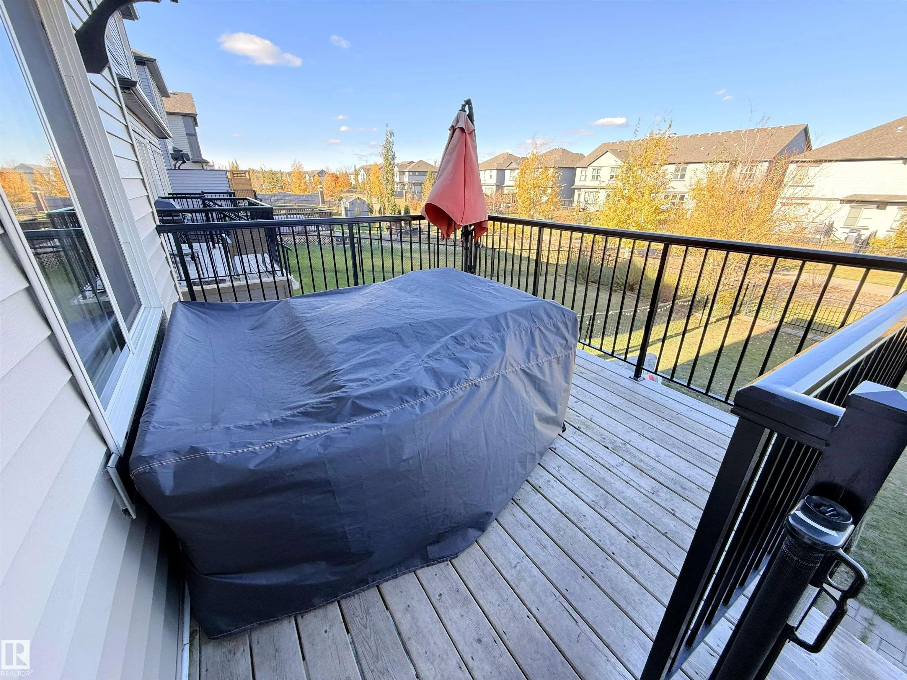 98 GREENBURY Close