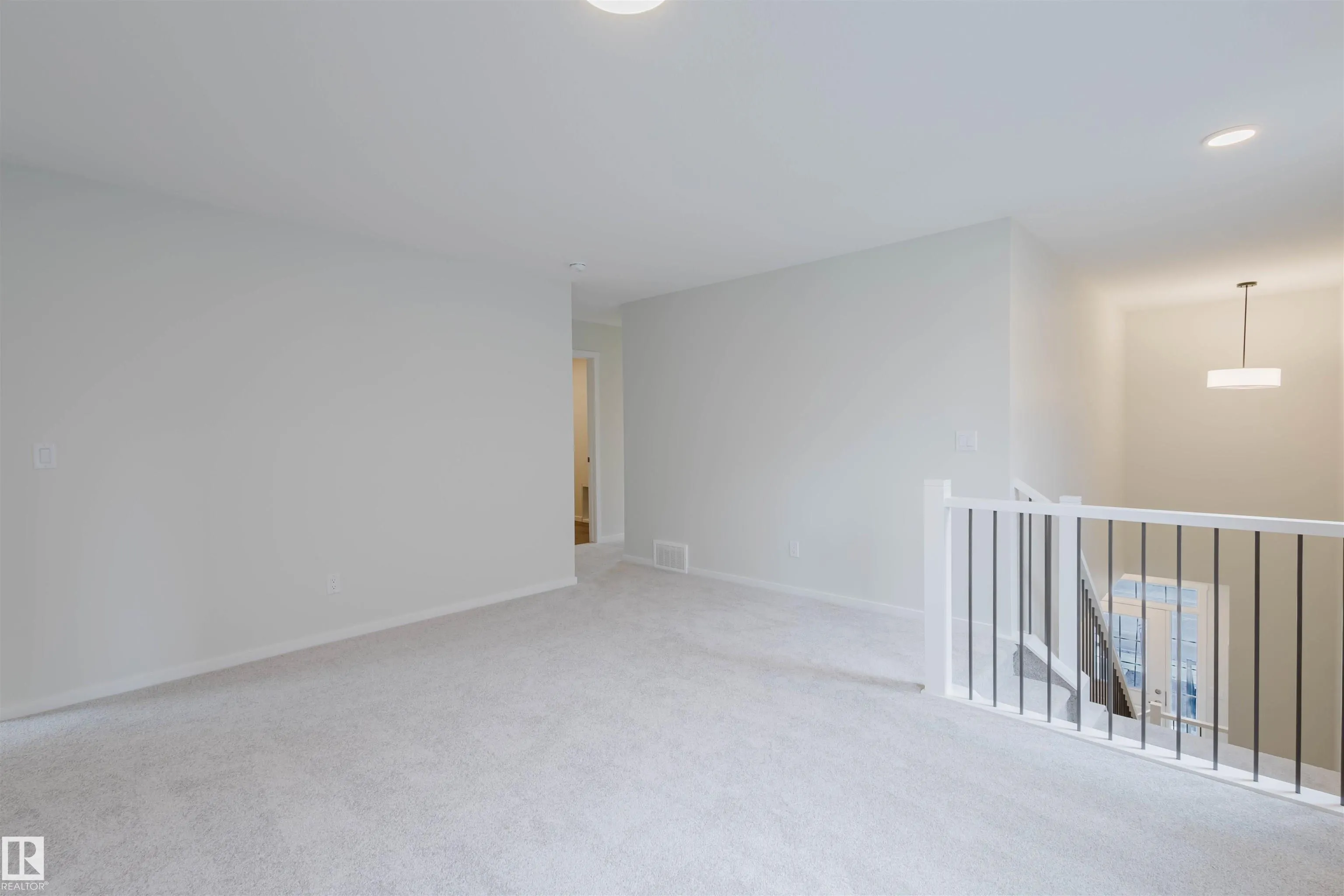 2031 209 Street
