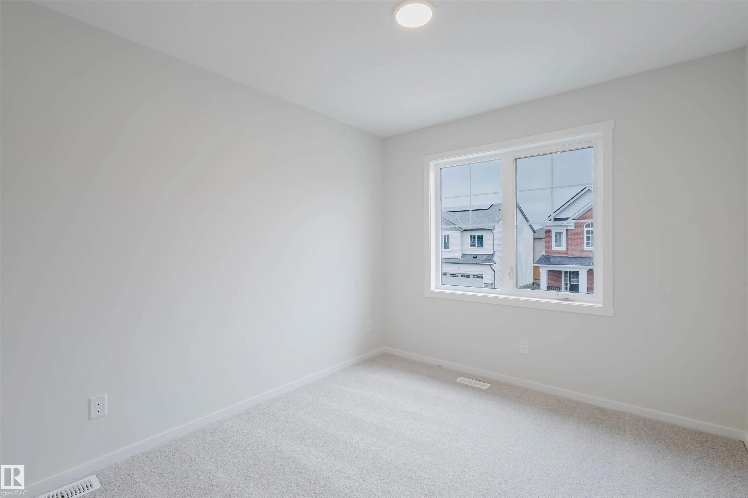 2031 209 Street