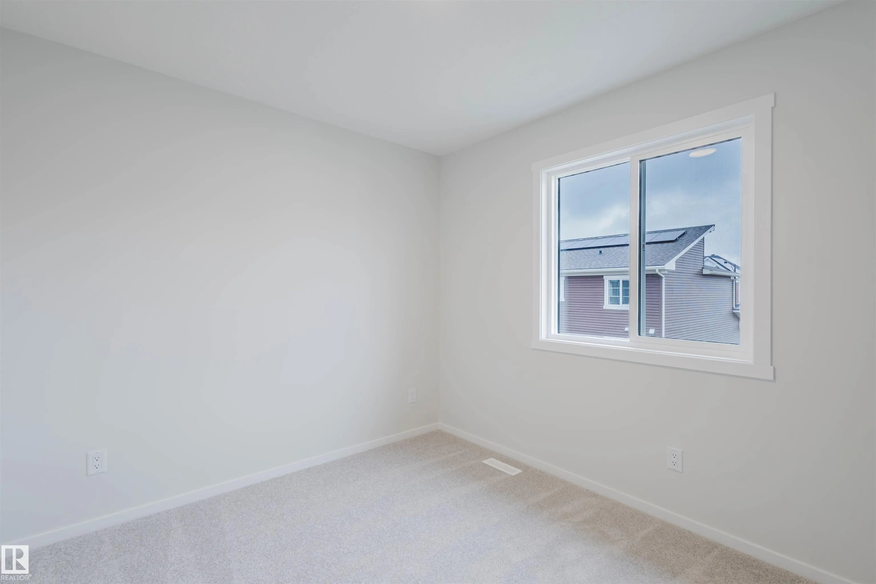 2031 209 Street