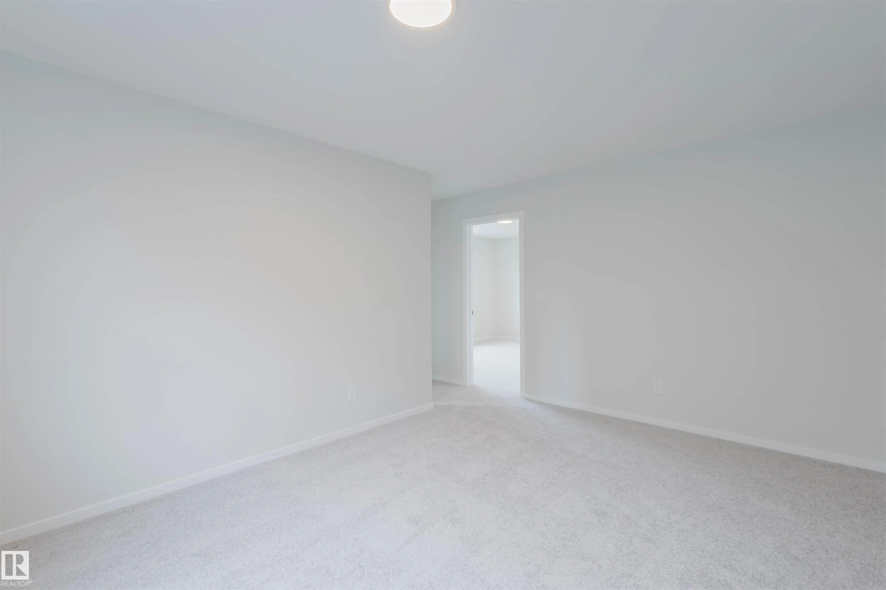 2031 209 Street