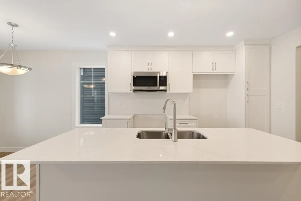 1033 Hearthstone Boulevard