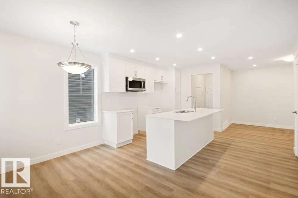 1033 Hearthstone Boulevard