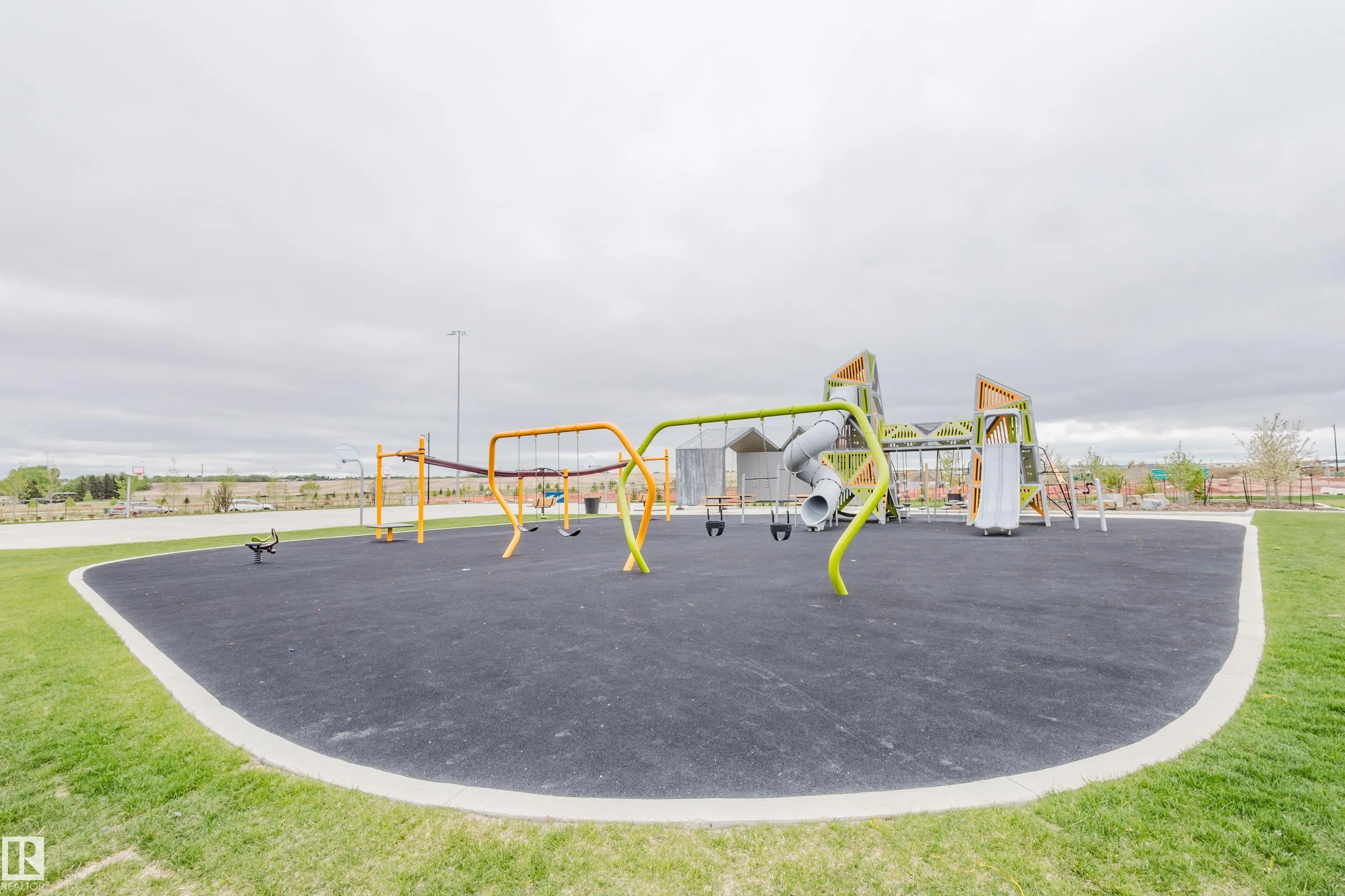 1033 Hearthstone Boulevard