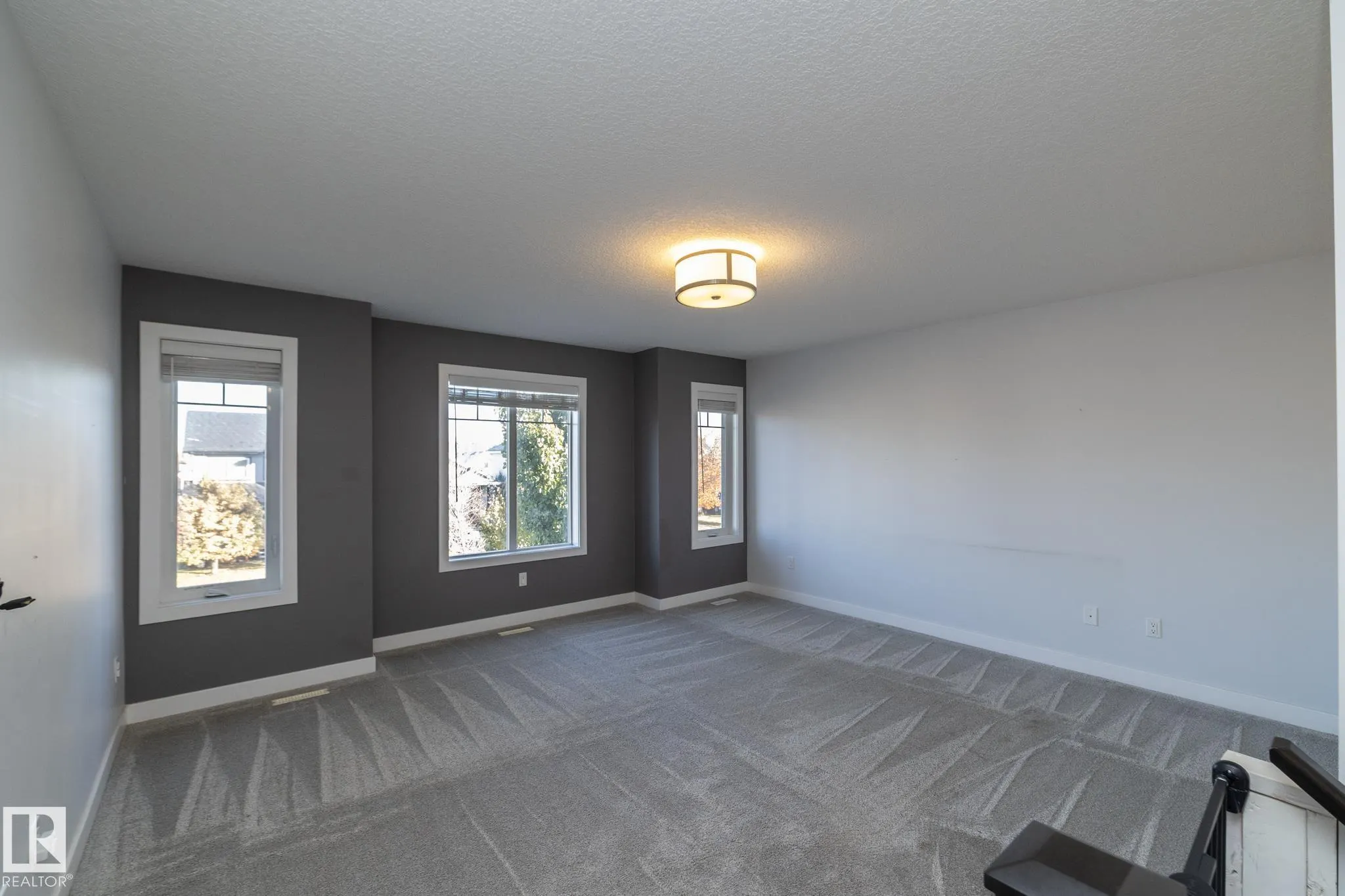 894 OAKLAND Boulevard