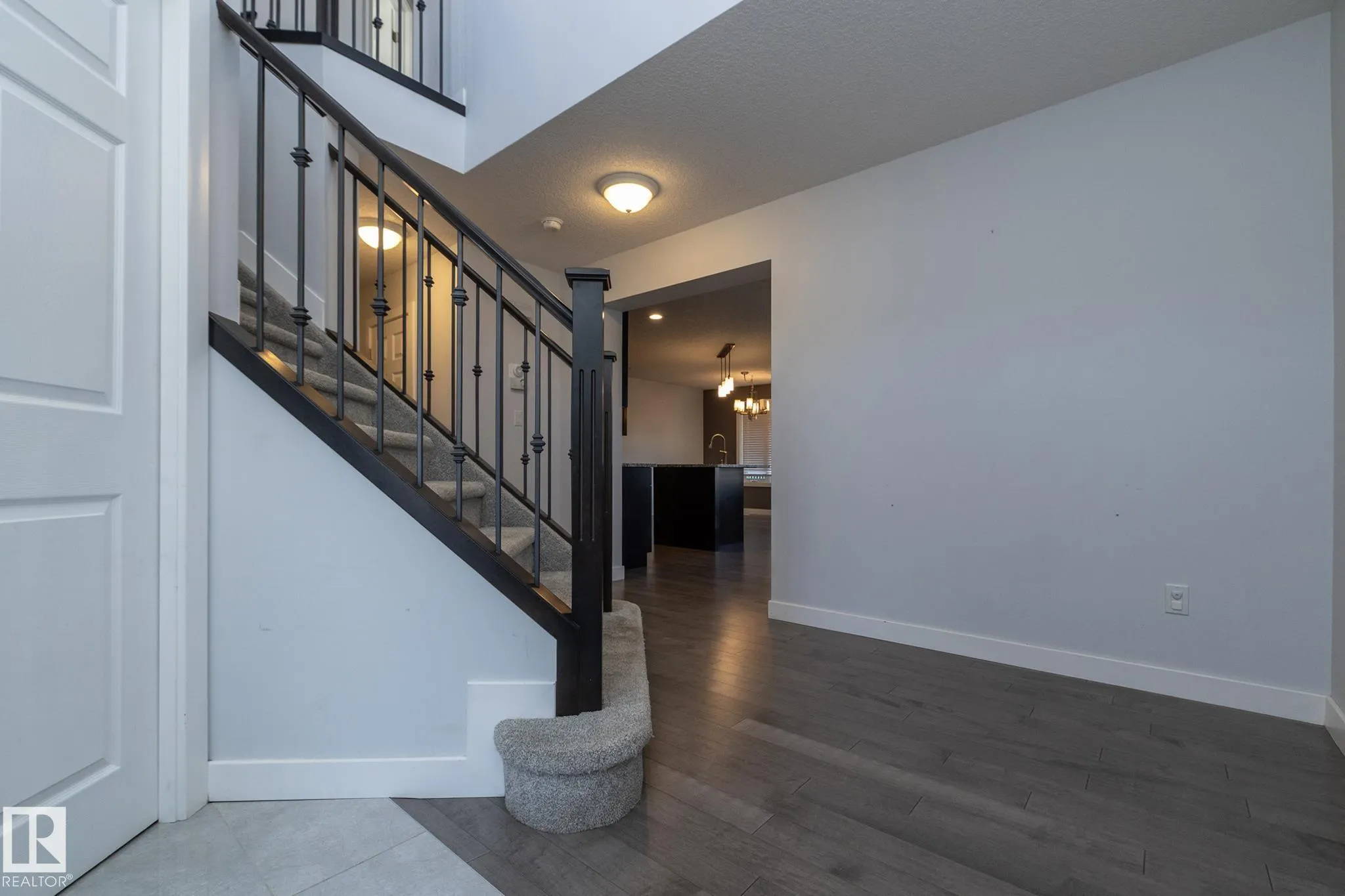 894 OAKLAND Boulevard