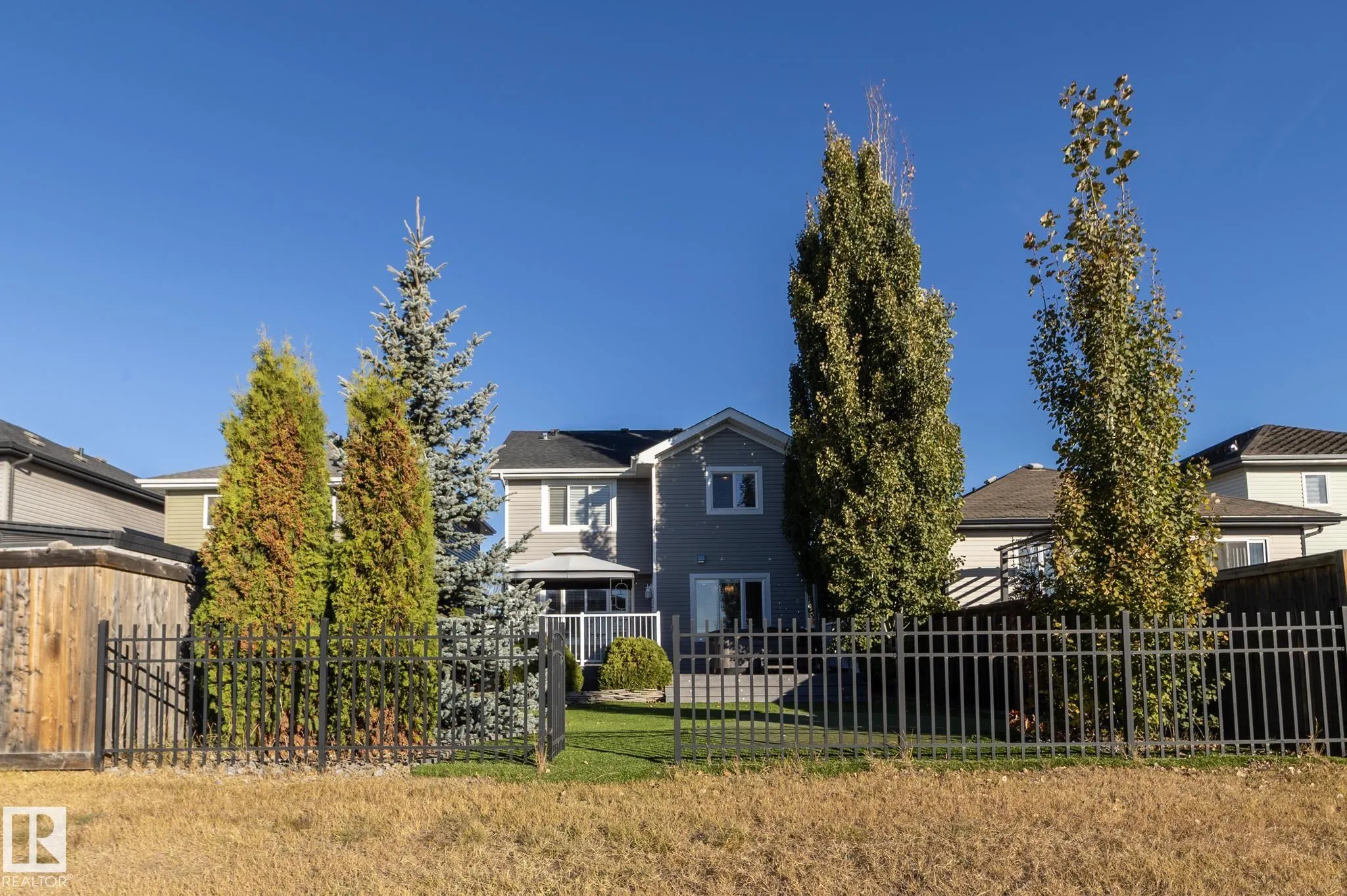 894 OAKLAND Boulevard