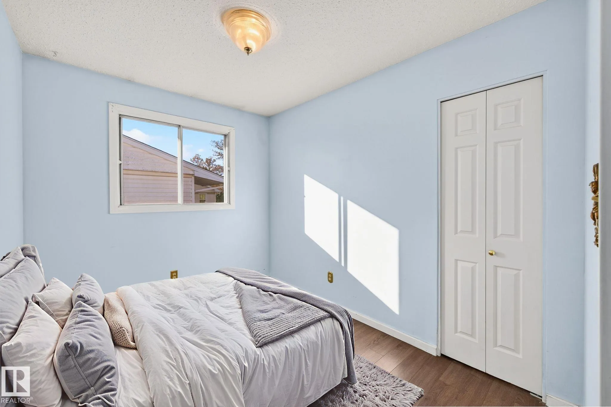10417 10419 154 Street