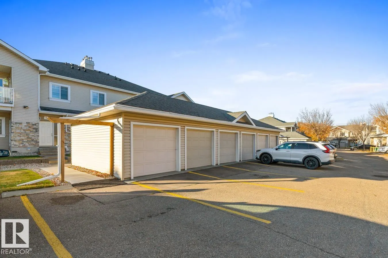 2508 HANNA Crescent