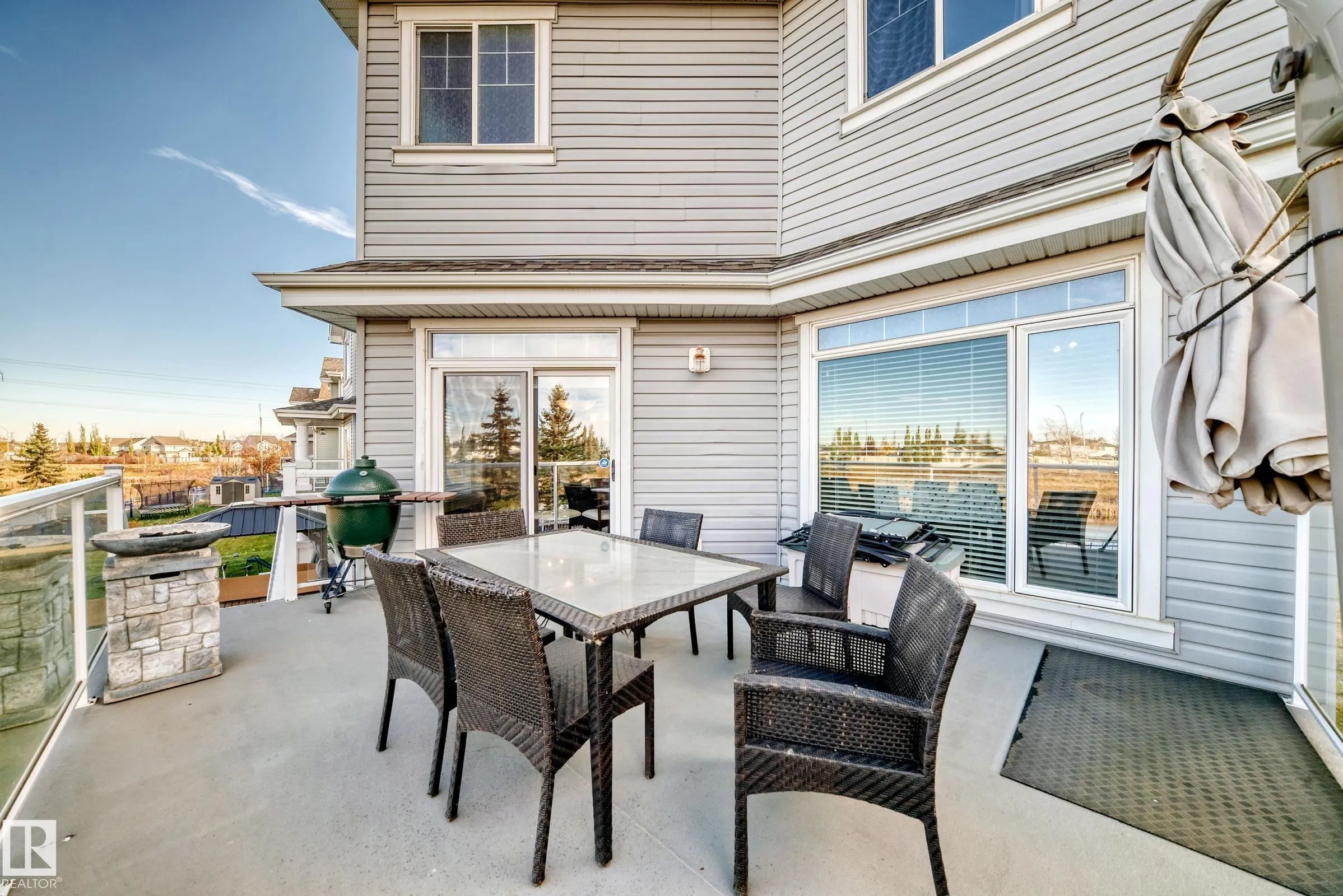 569 Stewart Crescent
