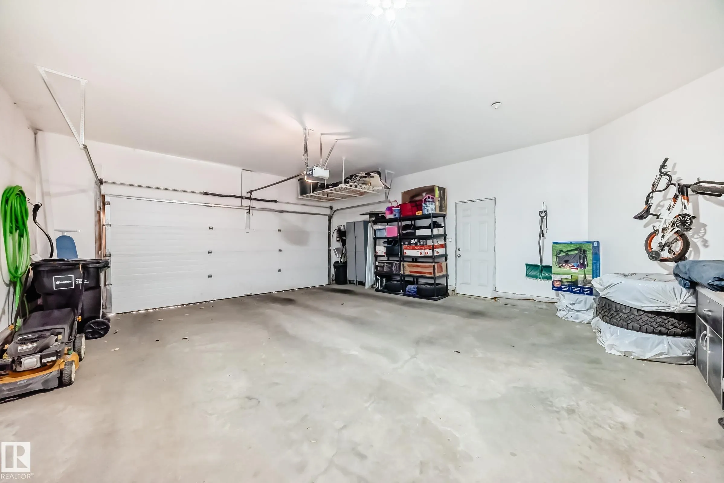 569 Stewart Crescent