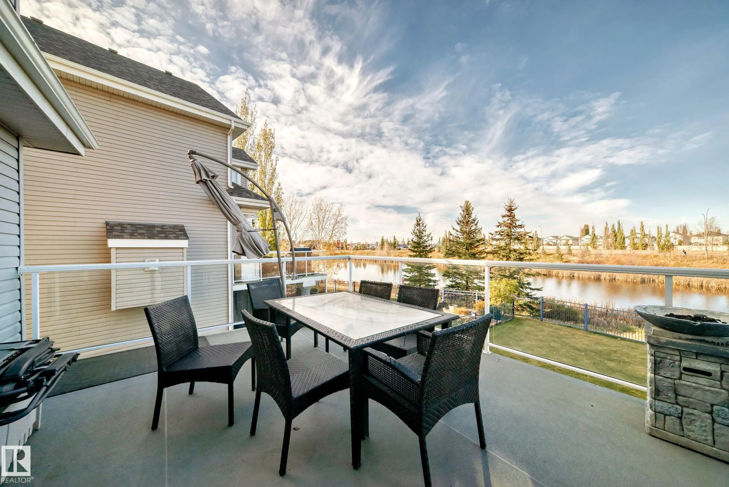 569 Stewart Crescent