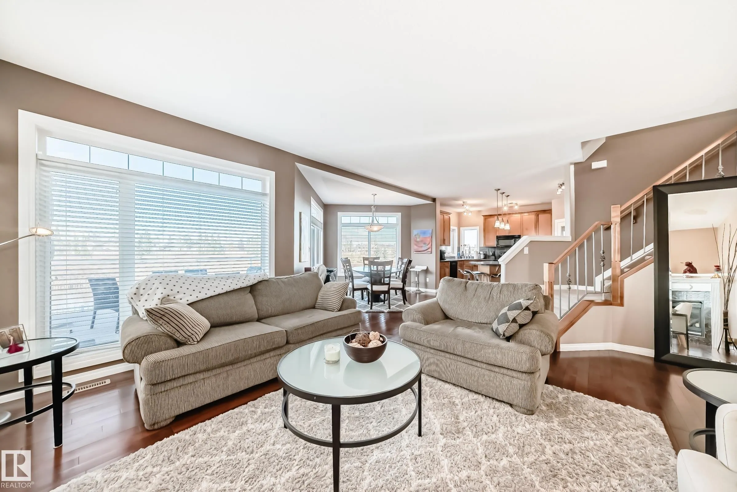 569 Stewart Crescent