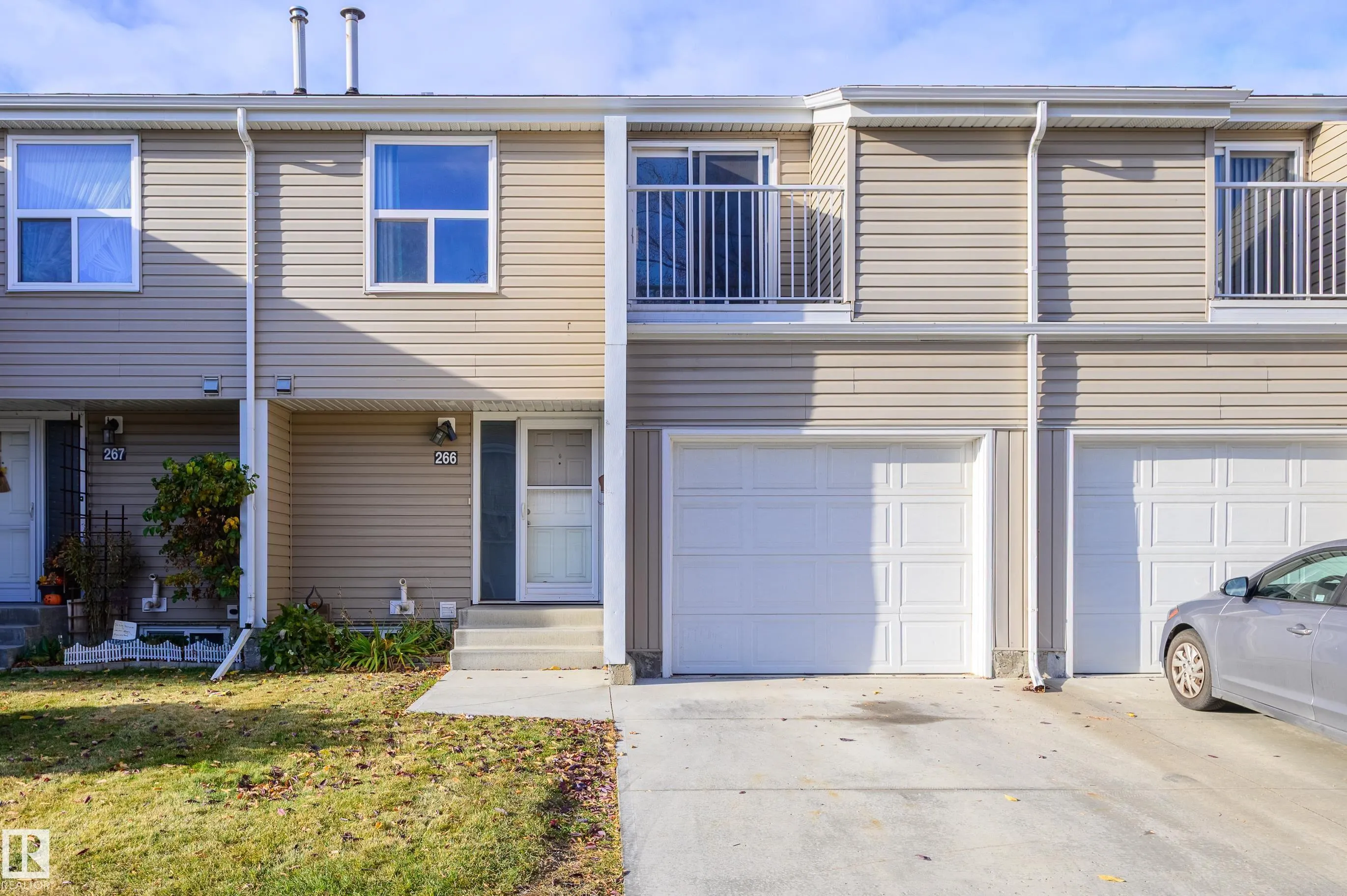 266 CHATEAU Place
