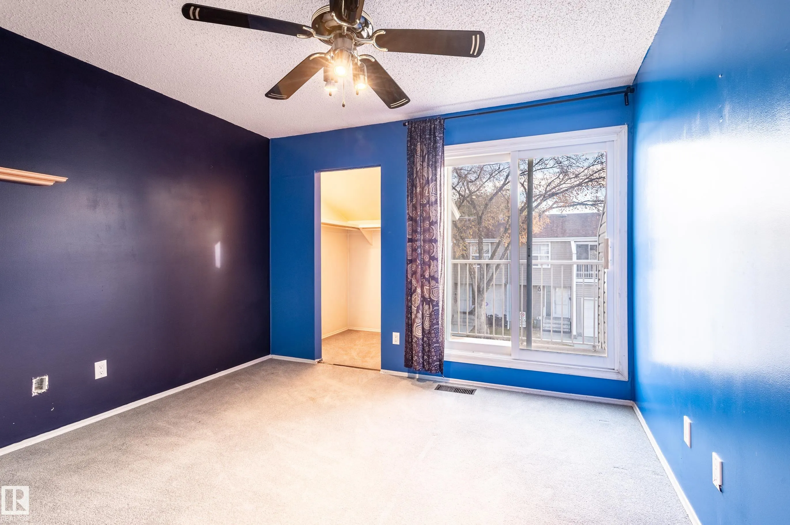 266 CHATEAU Place