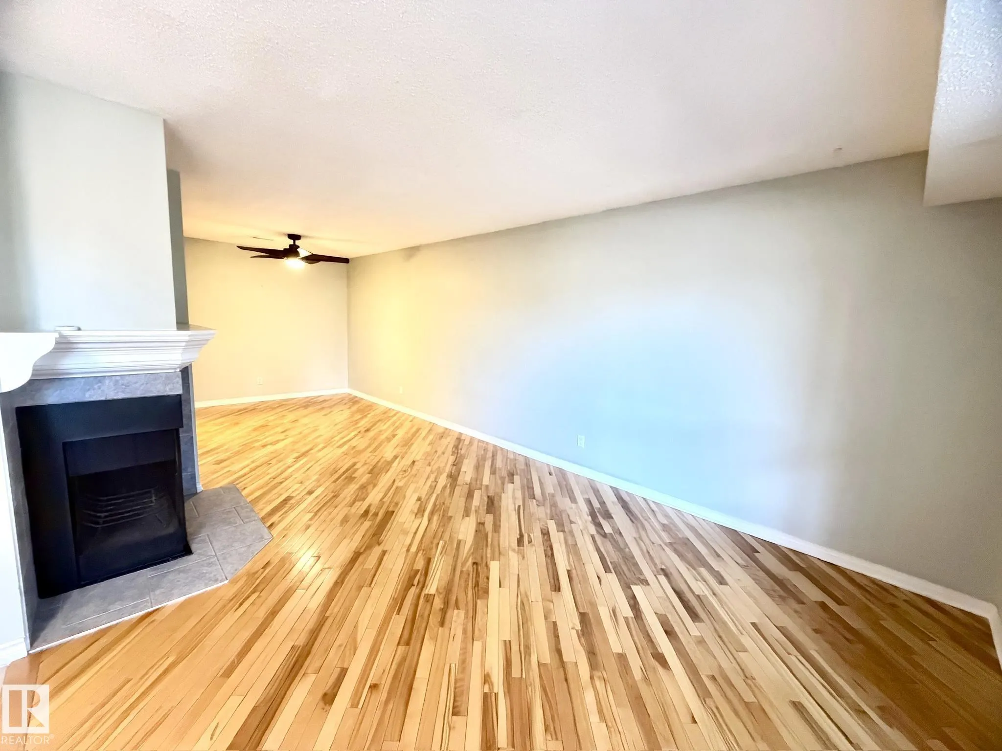 1166 SADDLEBACK Road