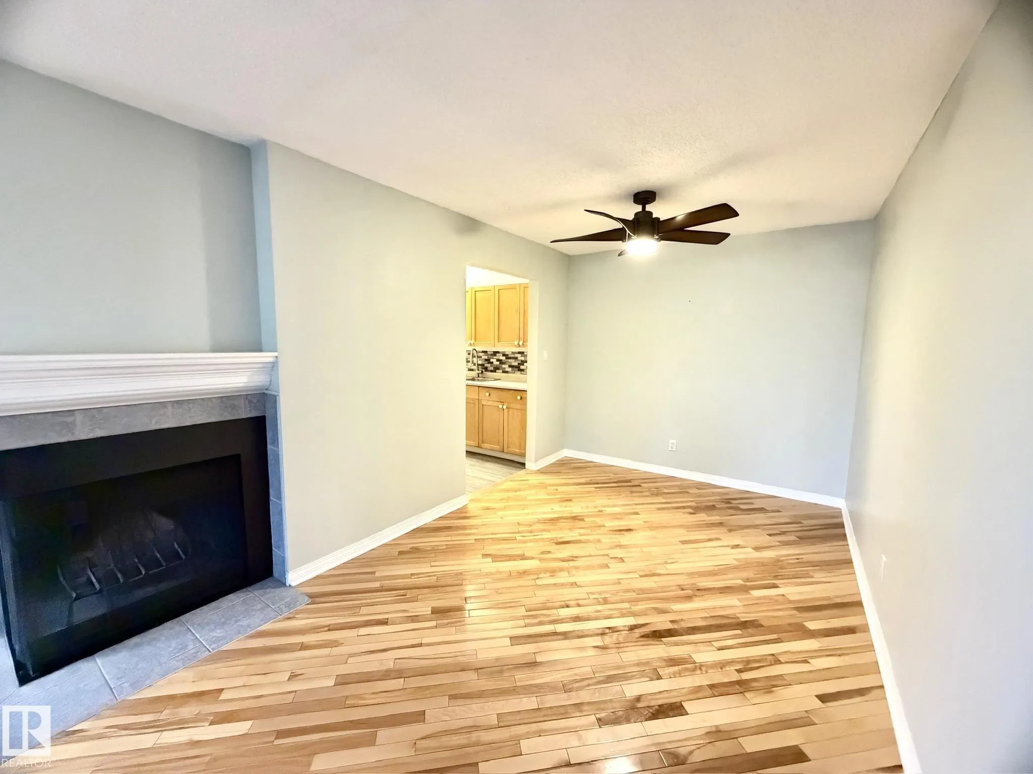 1166 SADDLEBACK Road