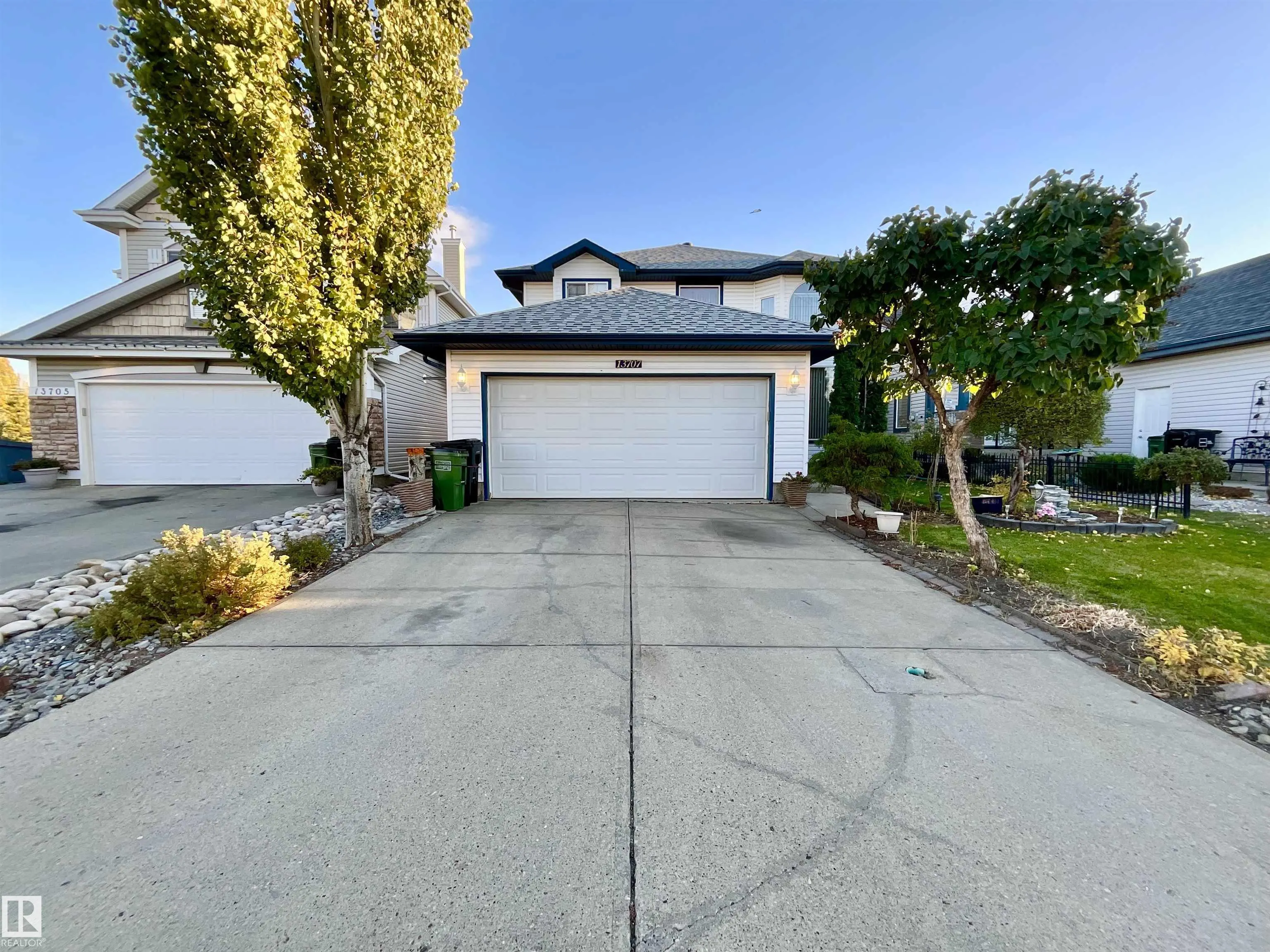 13707 149 Avenue