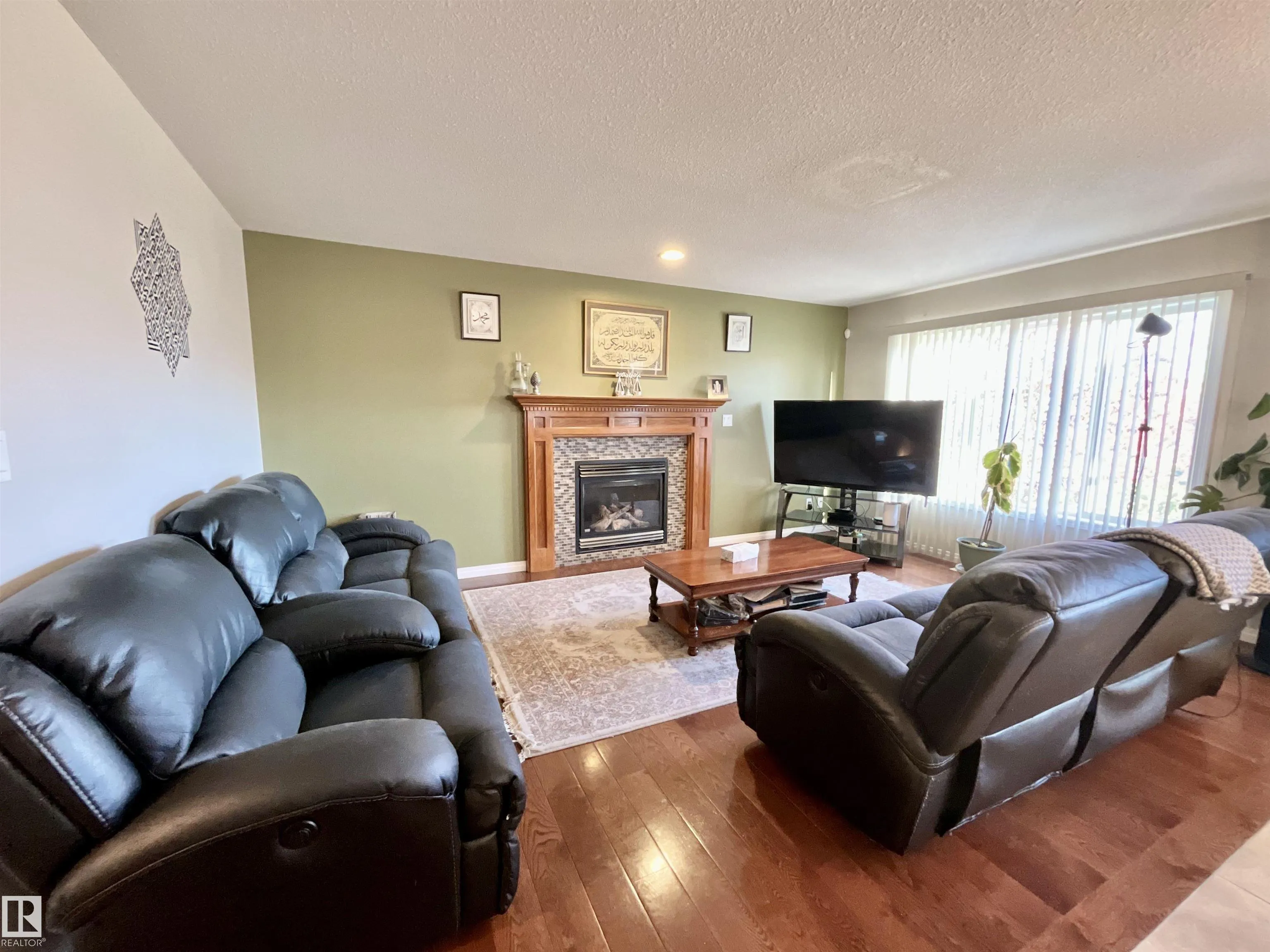 13707 149 Avenue