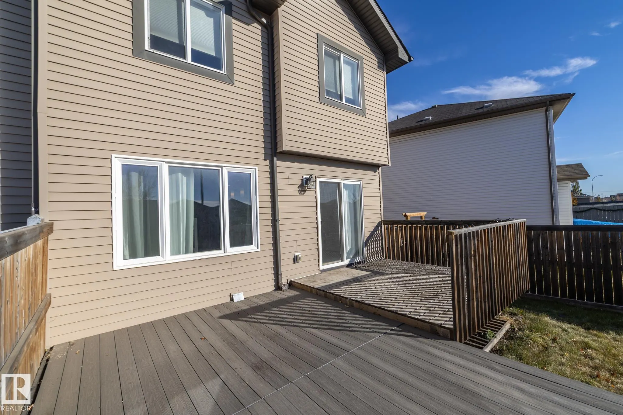 7257 ARMOUR Crescent