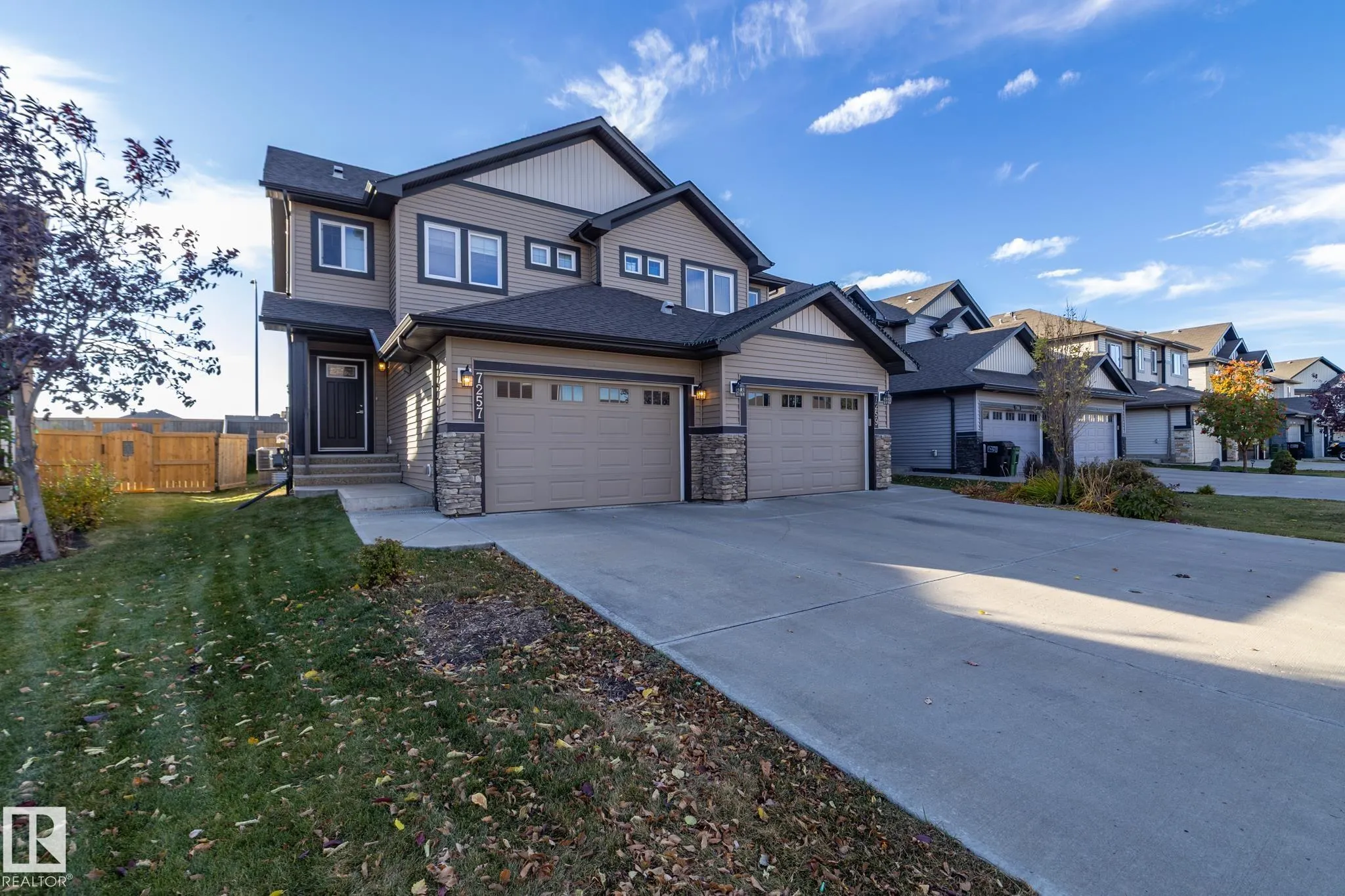 7257 ARMOUR Crescent