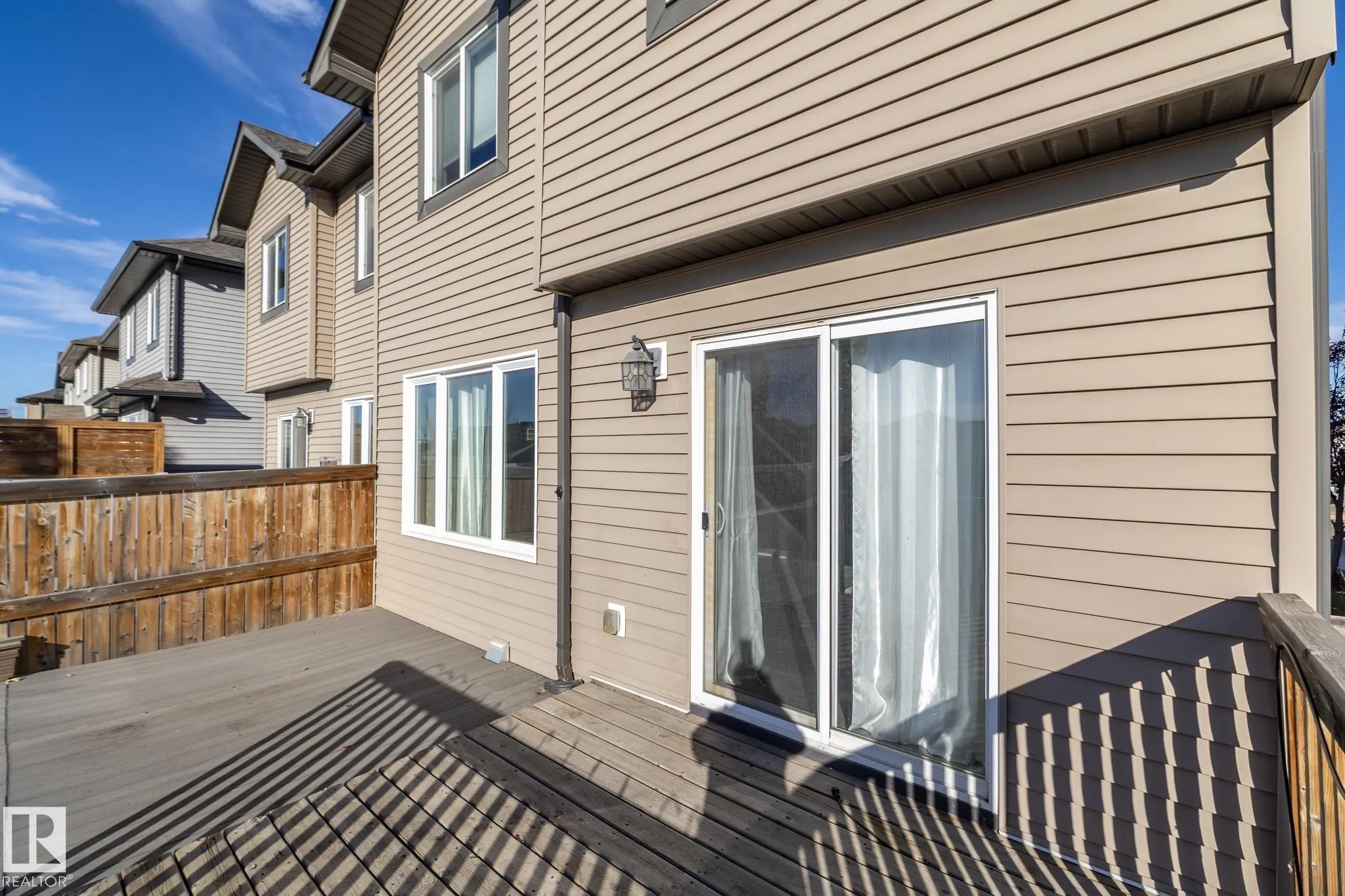 7257 ARMOUR Crescent