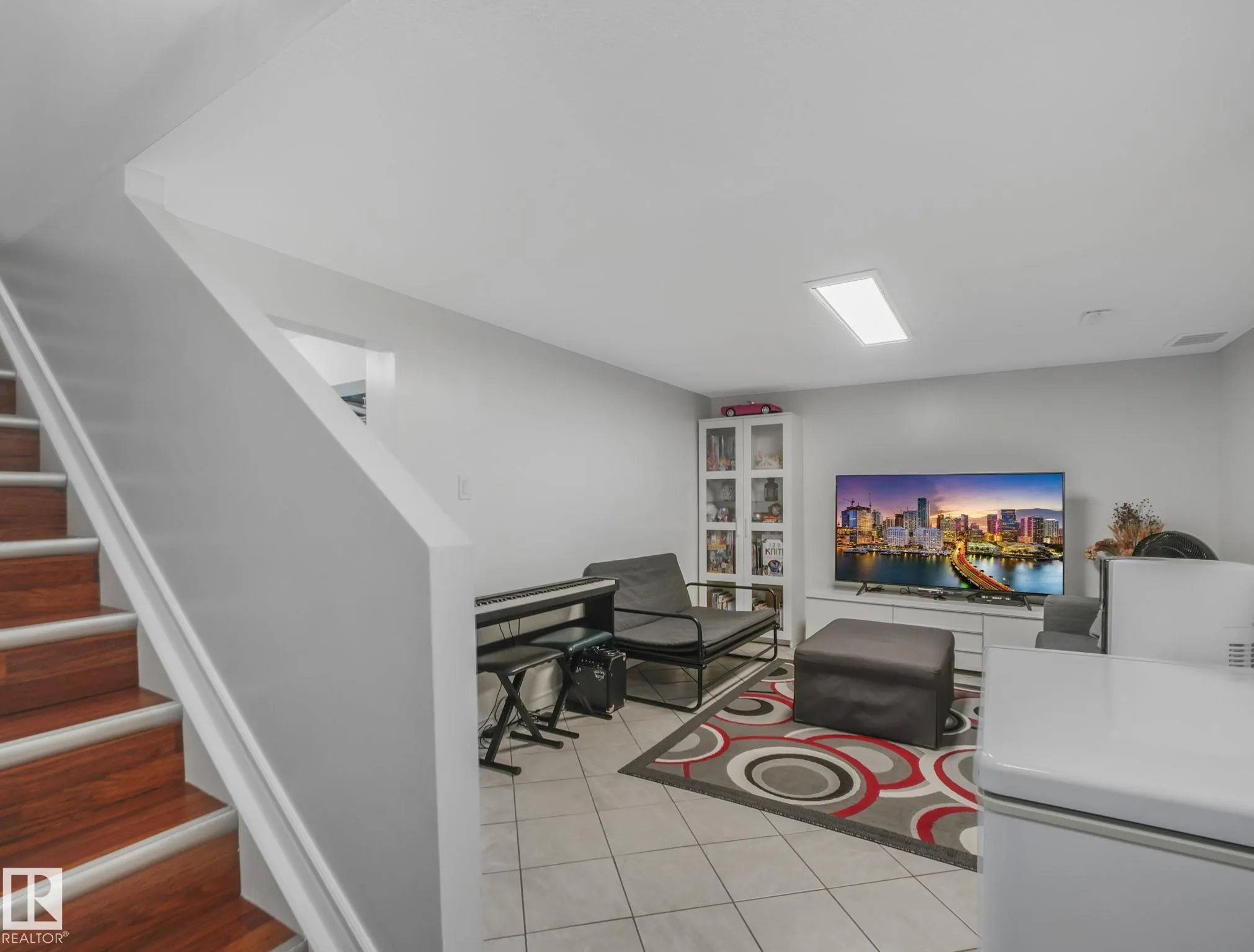 1 GARDEN GROVE