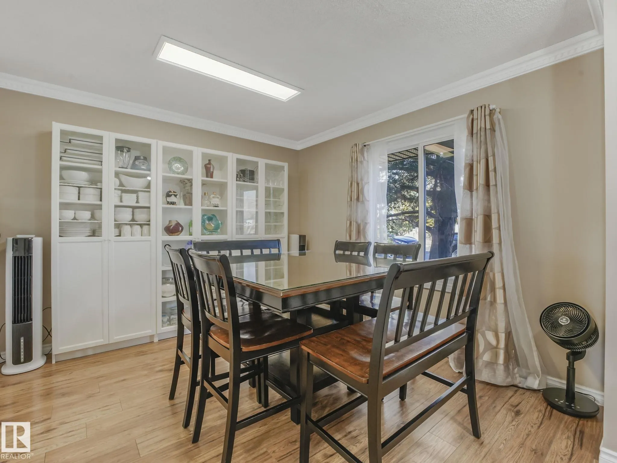 1 GARDEN GROVE