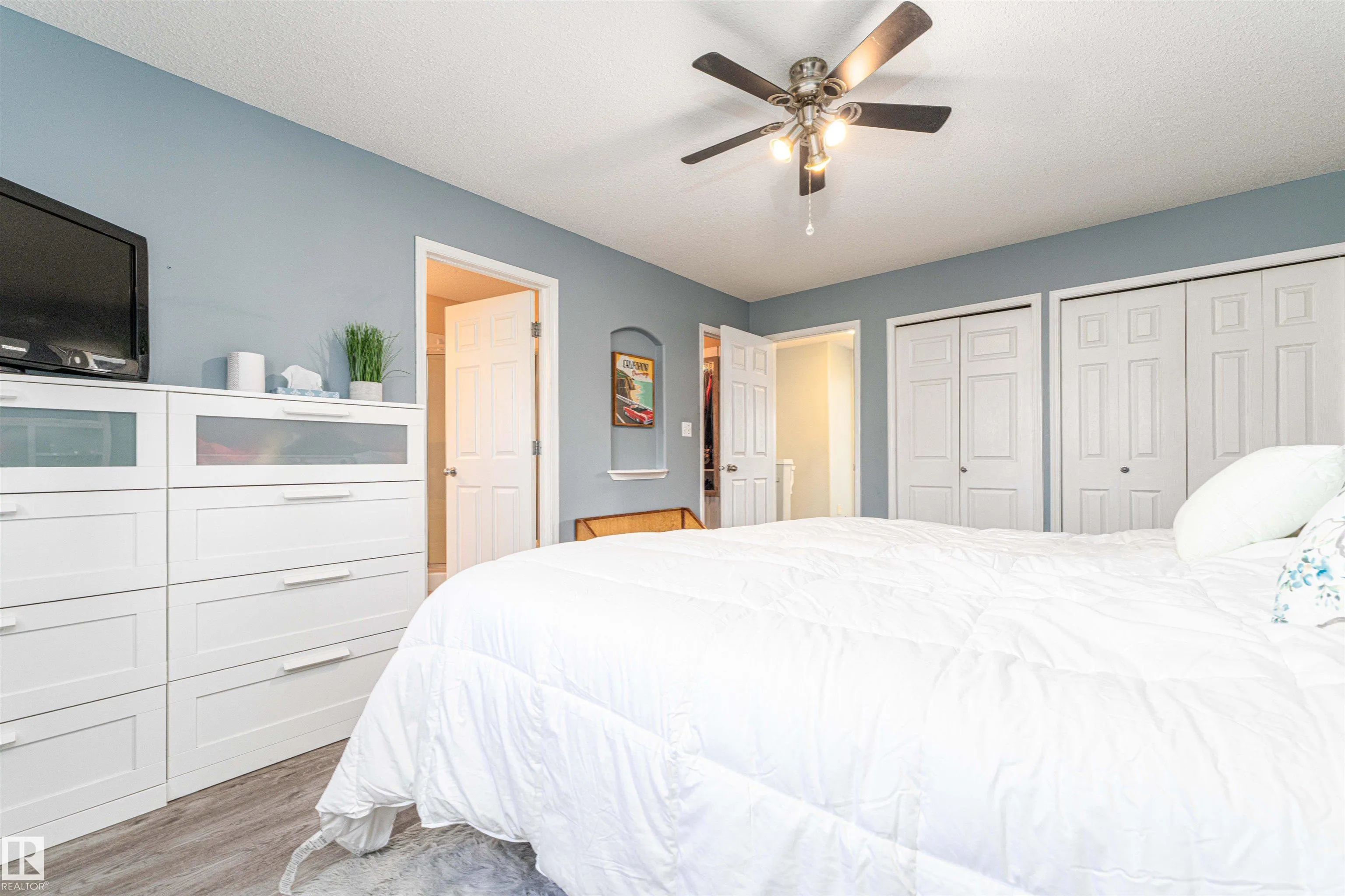 17 OLMSTEAD Crest