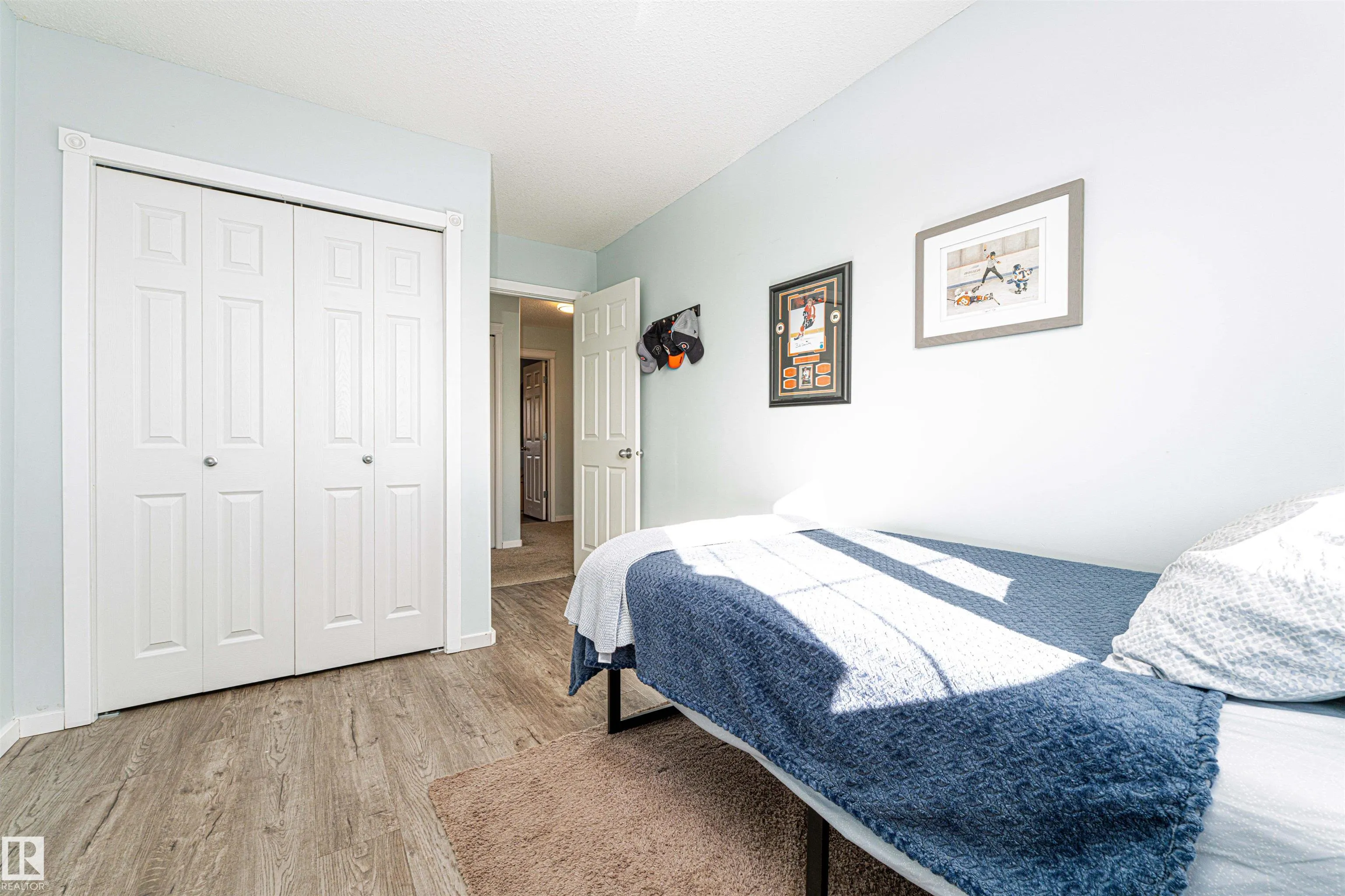 17 OLMSTEAD Crest